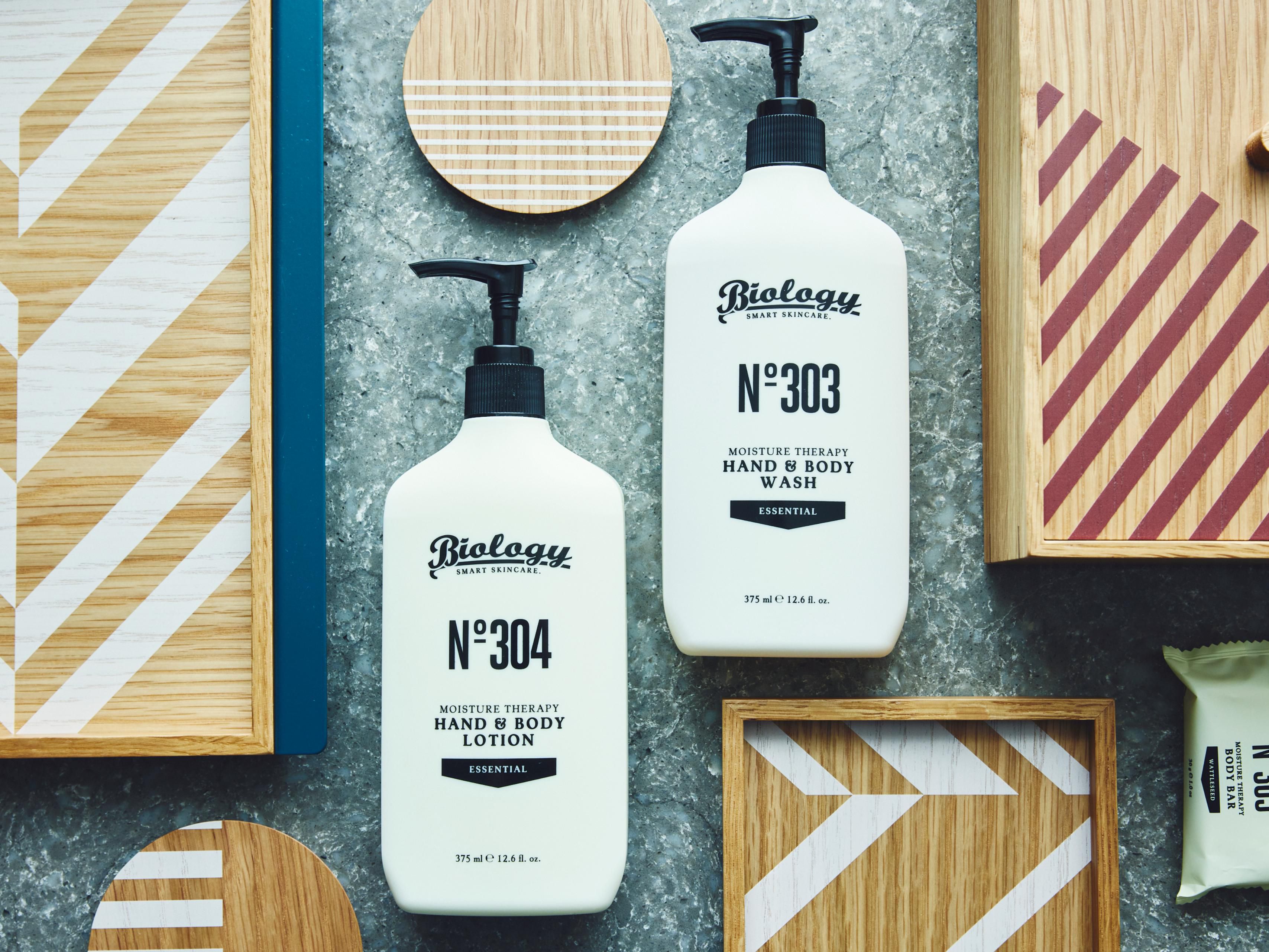 Rooms are provided with the premium water from NORDAQ, which is environmentally friendly. Refilling the bottles will enable zero use of plastic bottles in guest rooms. Bath amenities are from Biology, a natural skincare brand from Australia, to make your stay more sustainable.