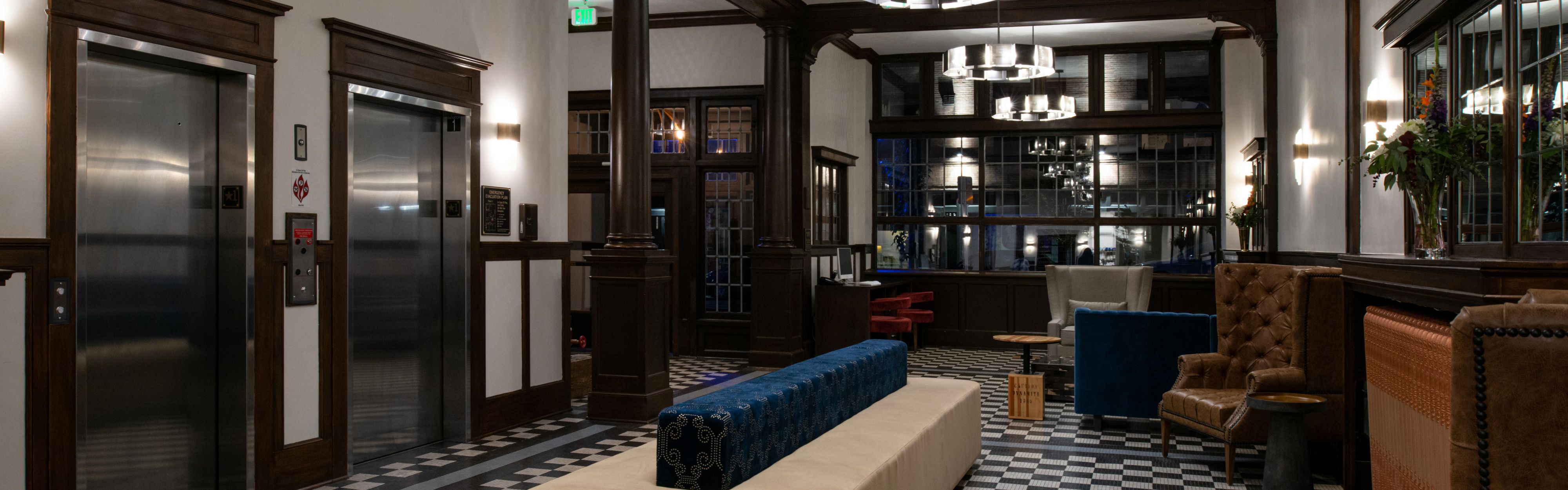 $hotelInfo.mediaDetails.welcomePhotos.primaryPhoto.caption}