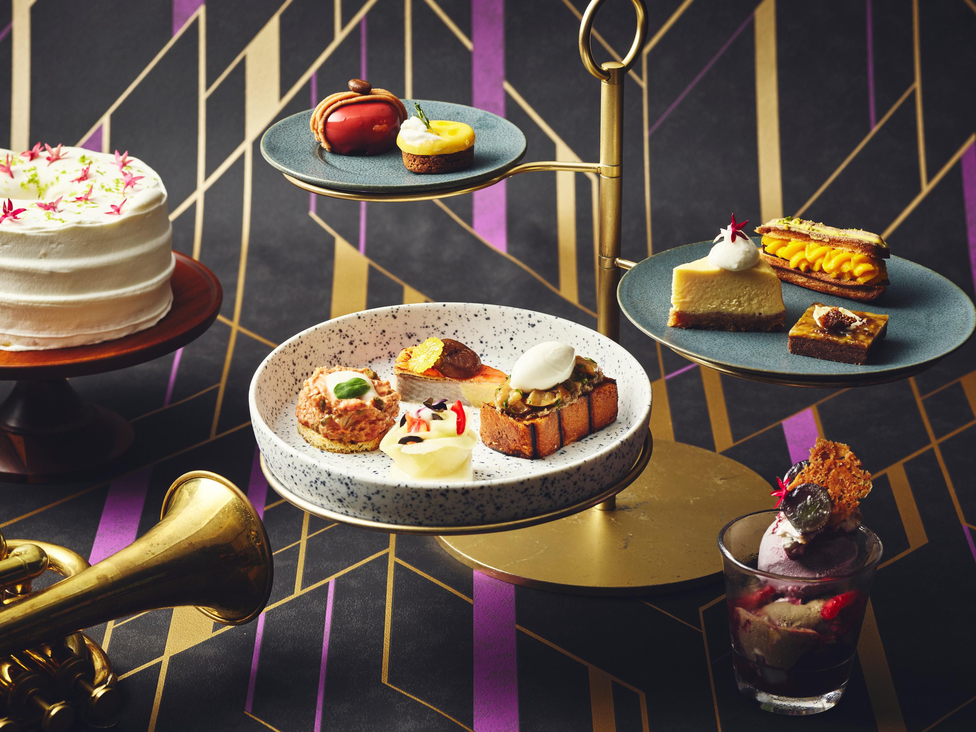 Indulge in the rich flavors of the season. Our dessert selection features pumpkin, mandarin, maple, fig, and other seasonal ingredients with bold flavors, each designed to awaken the senses and inspire delight.