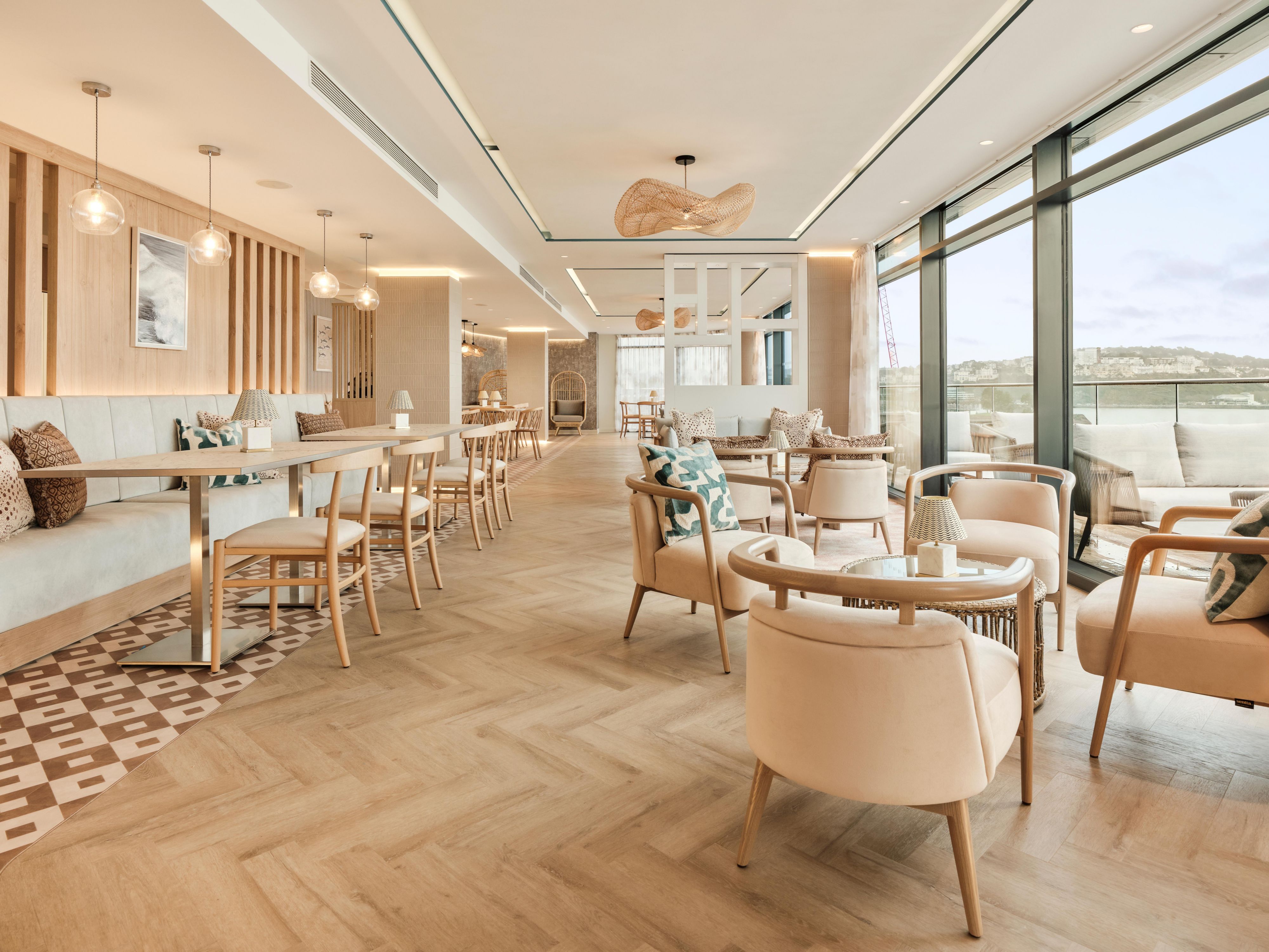 rooftop bars in torquay