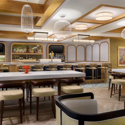 Restaurant bar and lounge