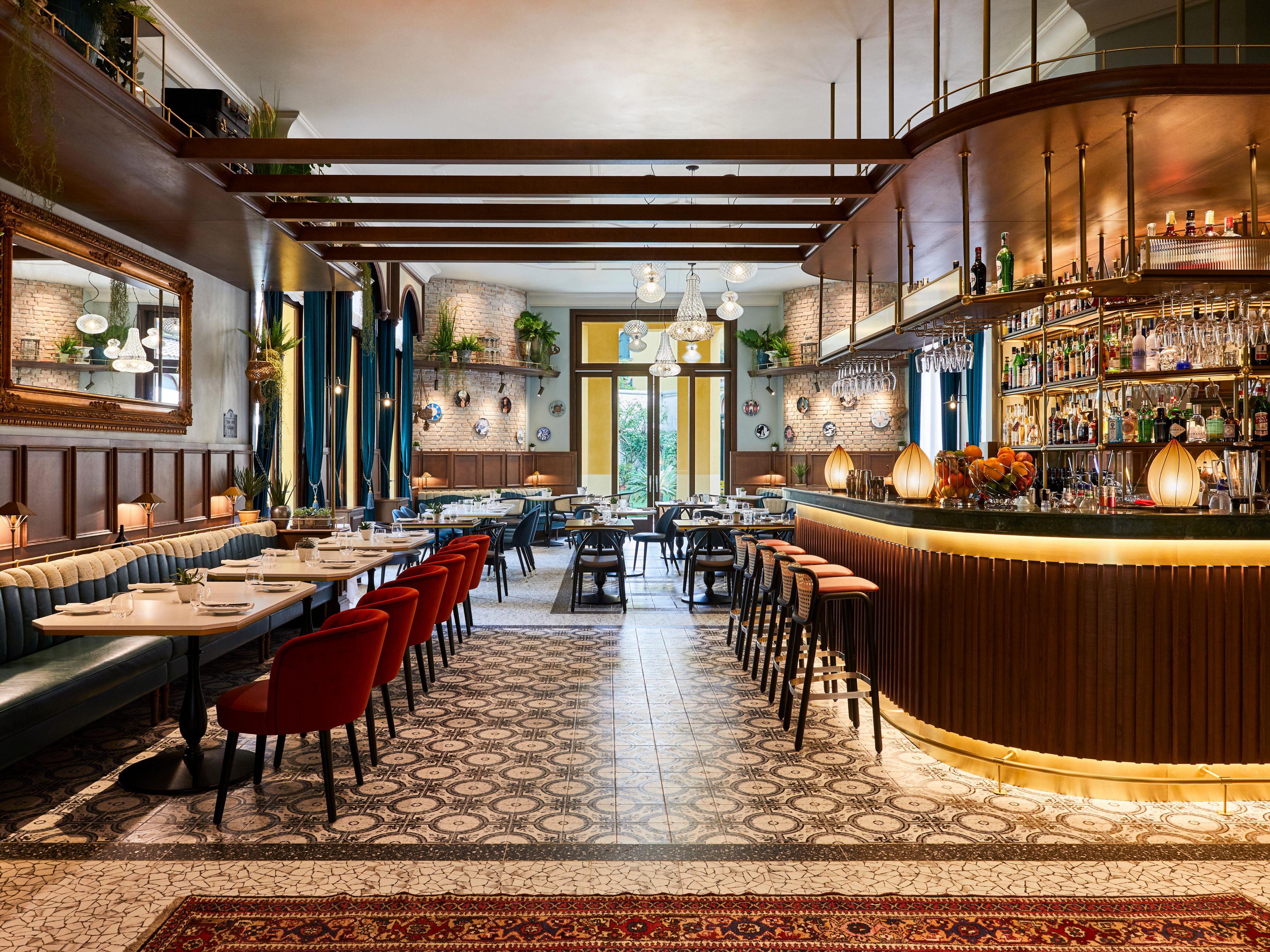 Let us guide you through our Savor Cocktail Experience; a journey of art, culture and Italian food and wine tradition reinterpreted with a touch of creativity. Contact us for further information at savor@indigovenice.com!