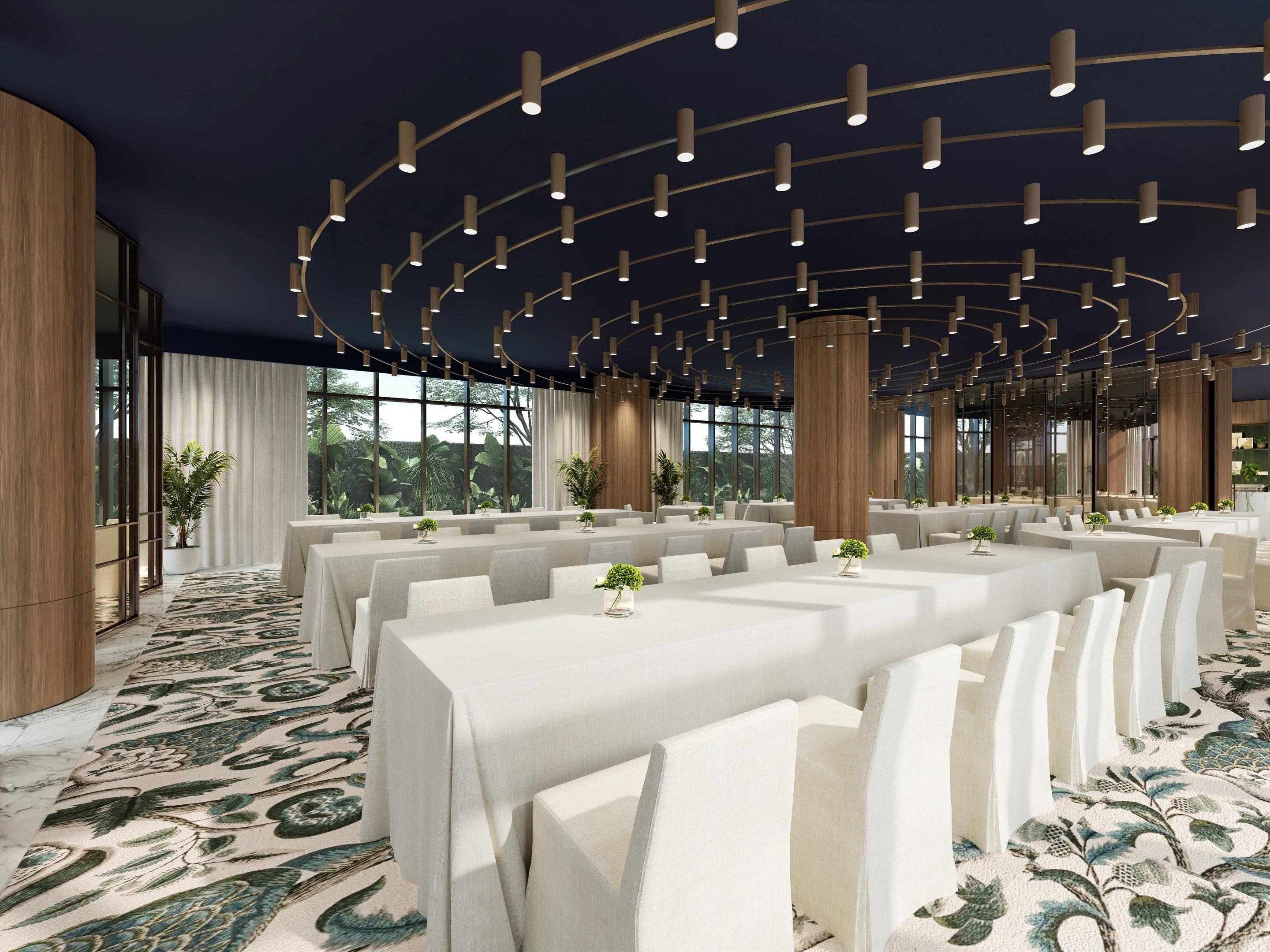 无锡清名桥英迪格酒店多功能厅拥有三个灵活空间，面积分别为145平方米、55平方米及40平方米，可精准适配多元会议及活动需求。无论是专注高效的商务会议、深度交流的文化沙龙，还是精致私密的社交宴会，其模块化布局与专业设施皆能实现精准配合，助力打造难忘的会议体验与高品质活动。推荐作为无锡地区特色场地的优选会务解决方案。