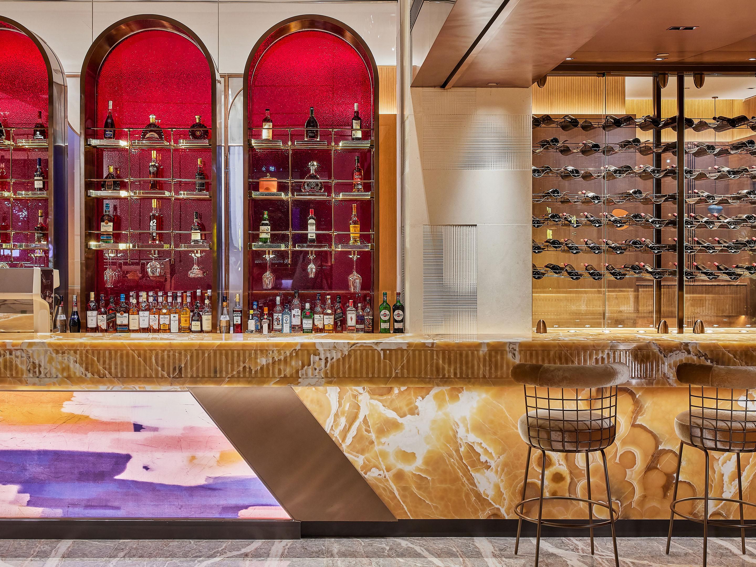 Starting from 7th Feb to 31st Mar, on Friday and Saturday from 12:00 to 20:00, guests who book the Best Flexible Rate and IHG Member Discount Rate will enjoy a free "Social Moment". Location: Glow Bar. Each room is entitled to a maximum of two servings based on the registered number of guests. Valid until 31st March, 2025.