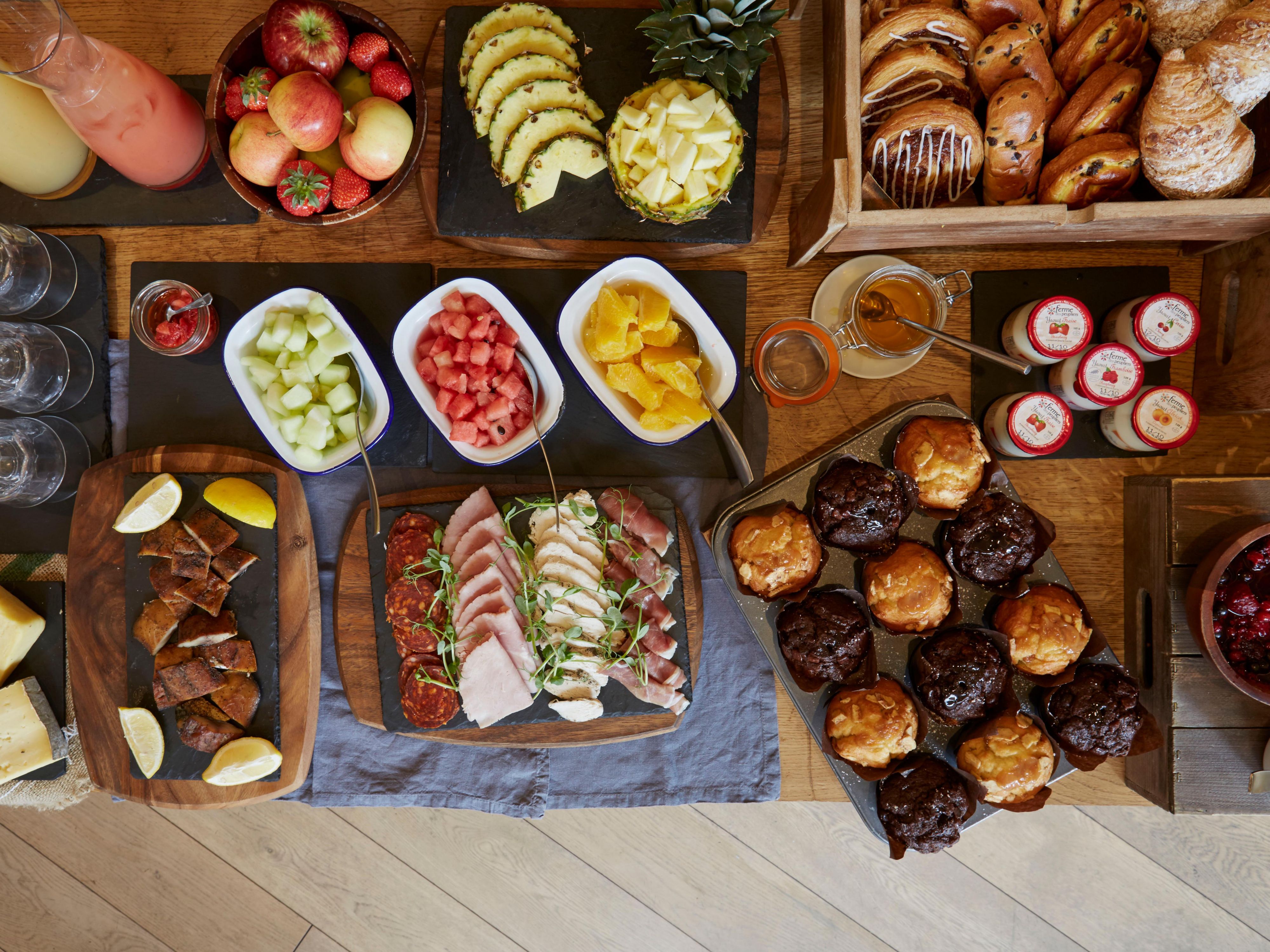 We stock a range of locally sourced drinks and treats, such as York Gin, Dutch Barn Vodka, Wizard’s Chocolate and York Crisps! Look out for seasonal dishes available at Breakfast.