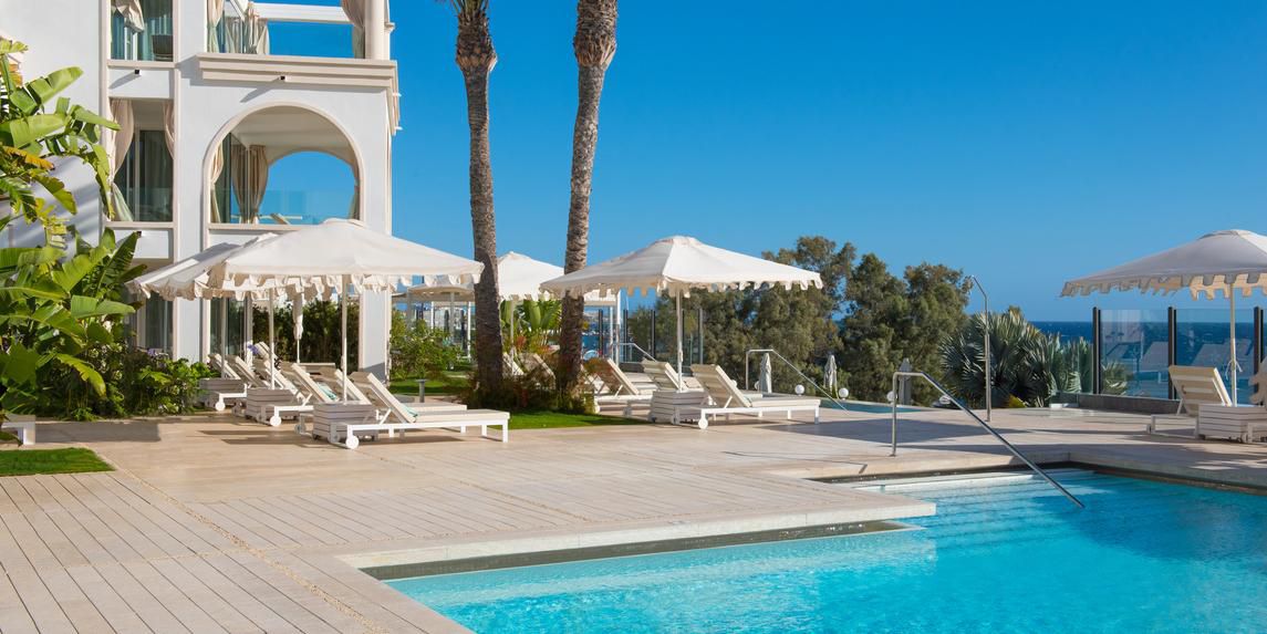 From ocean-view yoga and Pilates to aqua fitness, tennis, and live cooking demos, JOIA Salomé invites you to move, explore, and unwind. Join Iberostar’s Aliveness program or simply follow your own rhythm, from sunrise stretches to sunset cocktails.