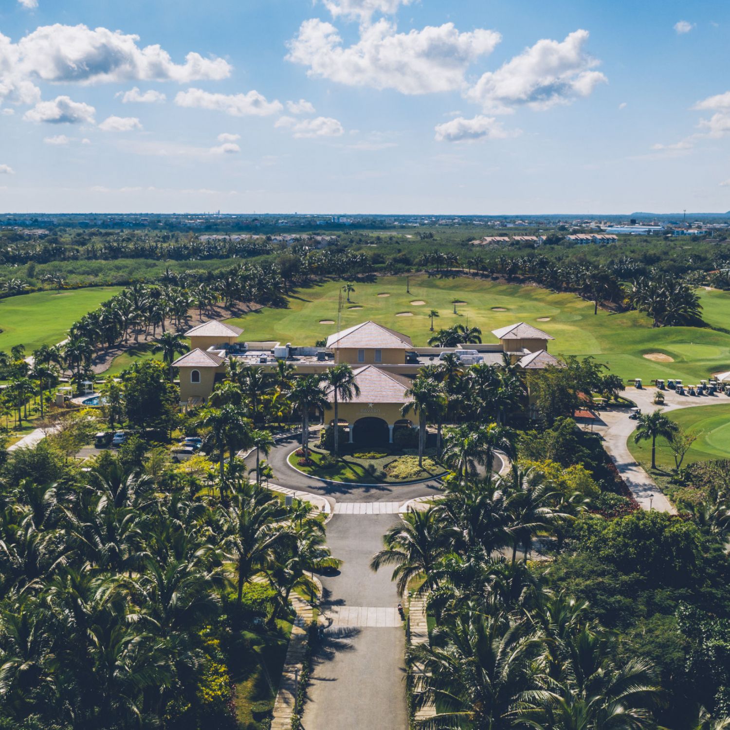 巴瓦罗高尔夫俱乐部