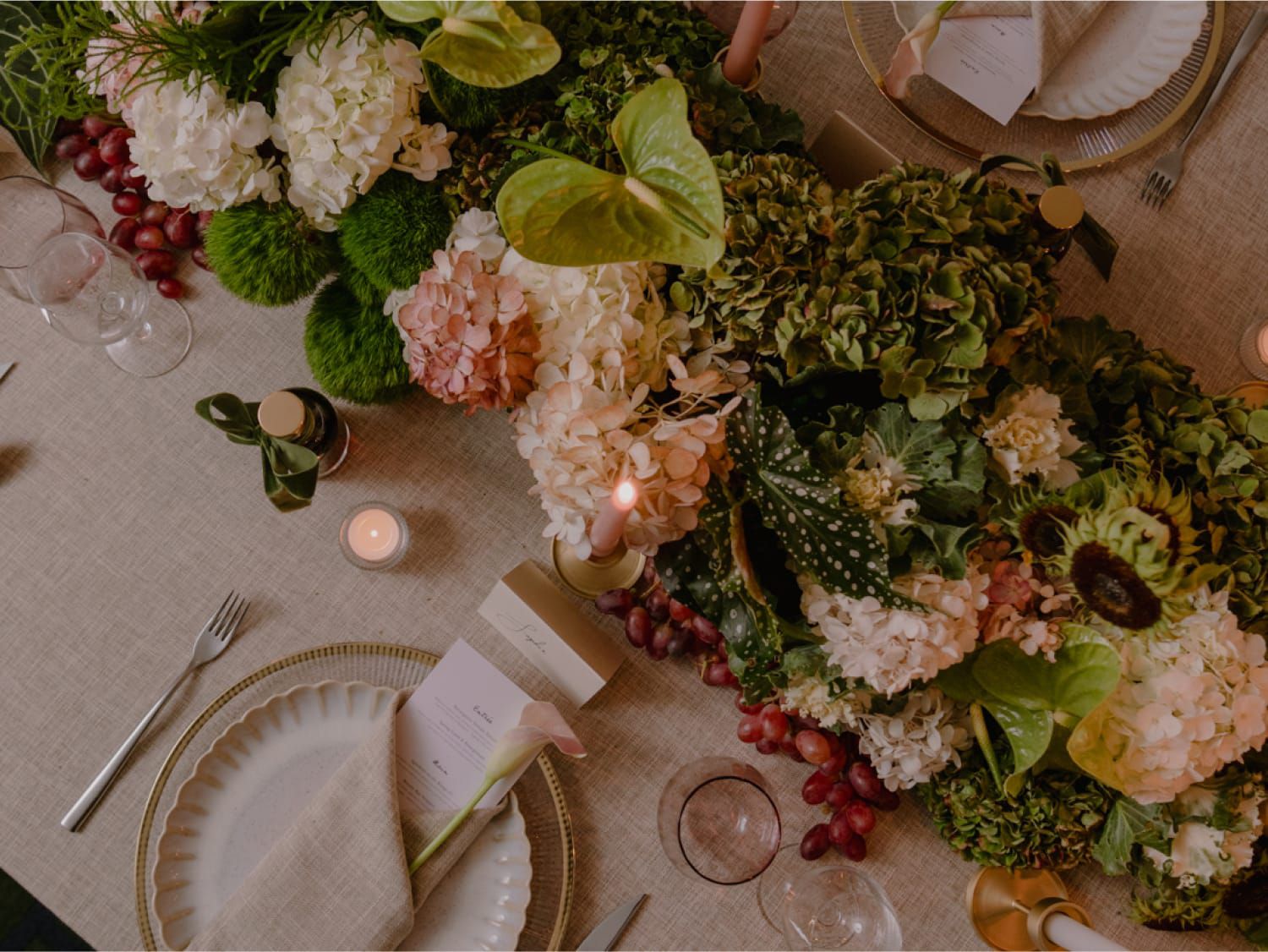 繁花锦簇，华美考究的摆台
