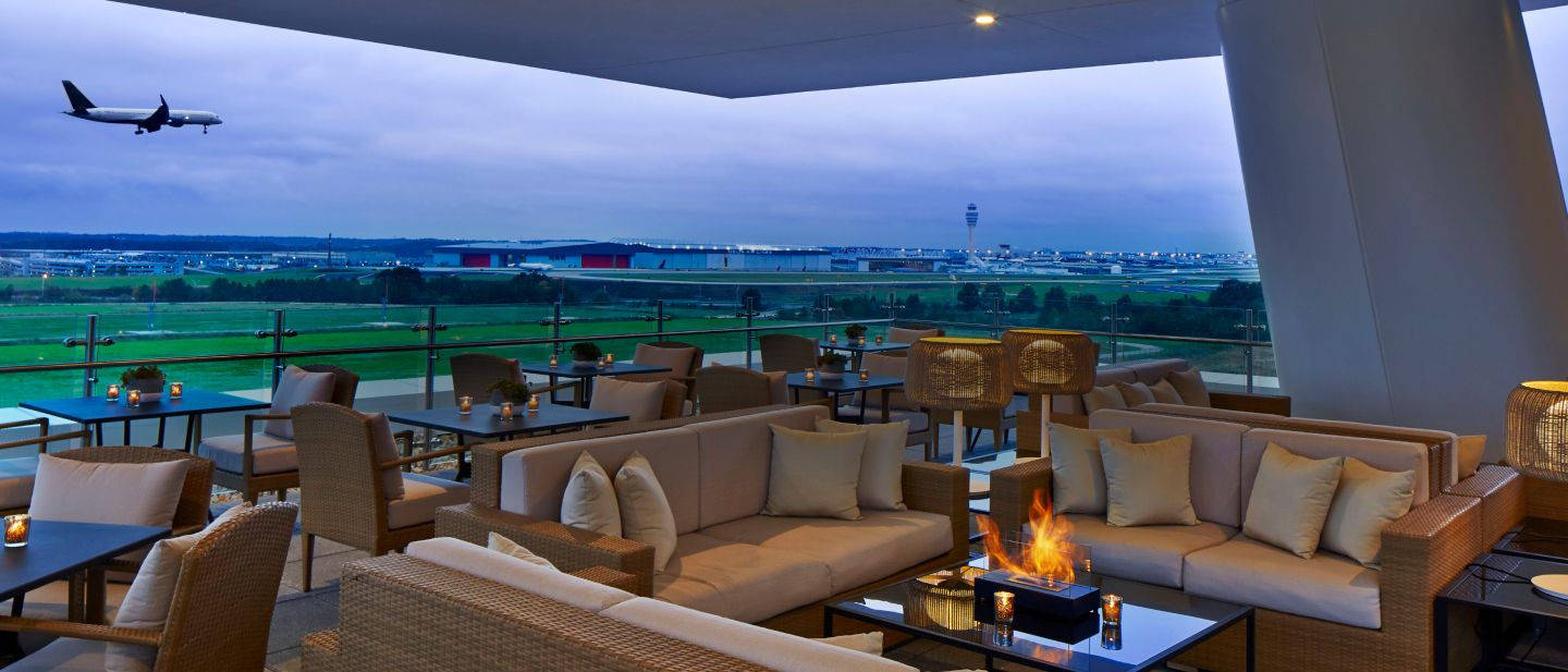 入住洲际酒店集团酒店，赚取飞行里程