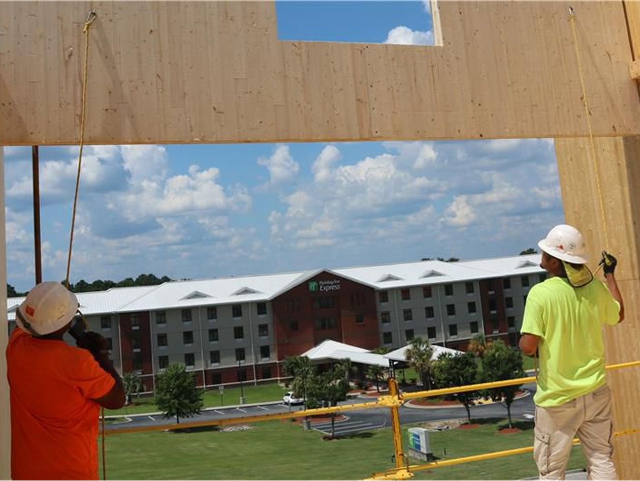 洲际酒店集团携手 Centinel 同行，共启新程