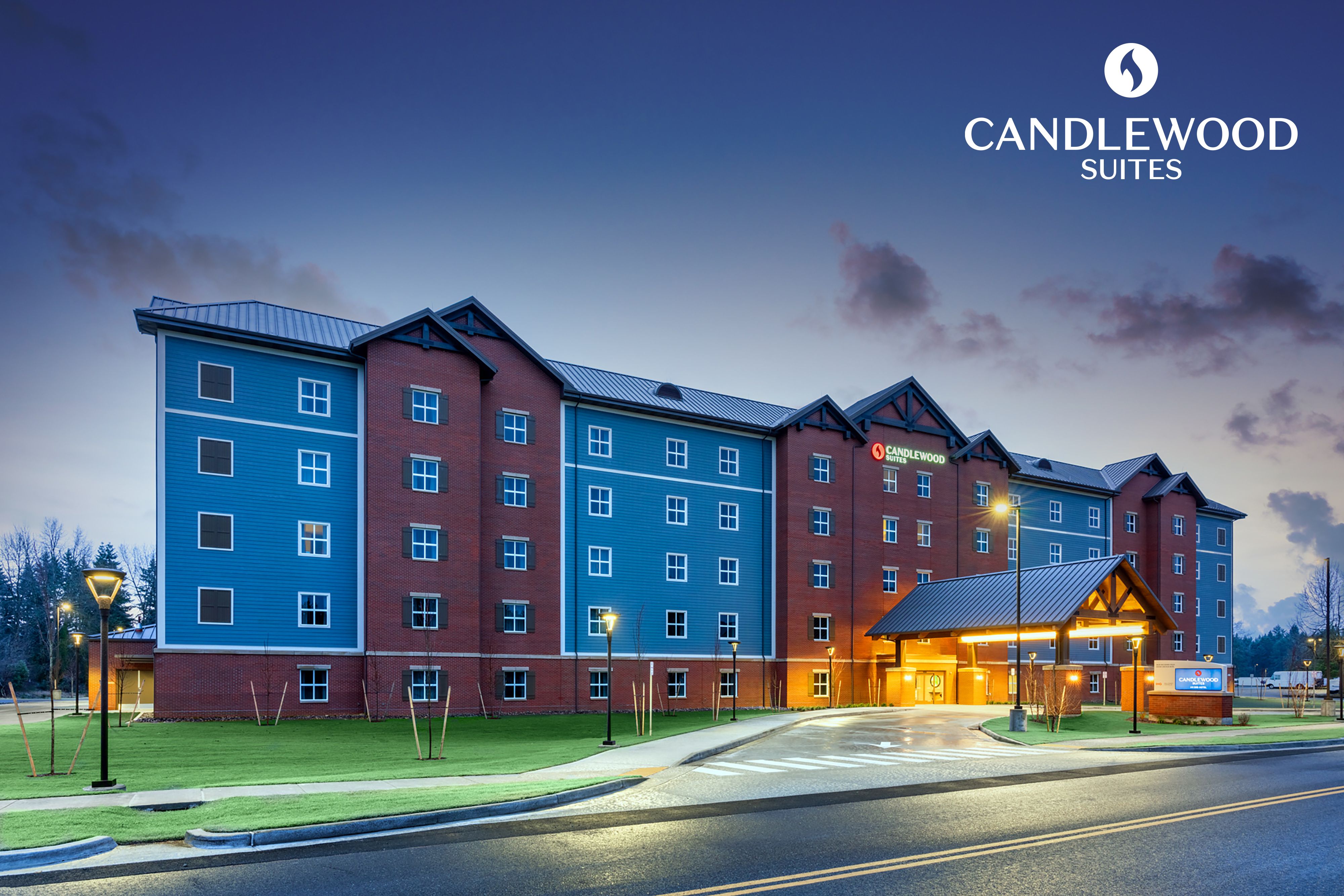 Candlewood Suites​