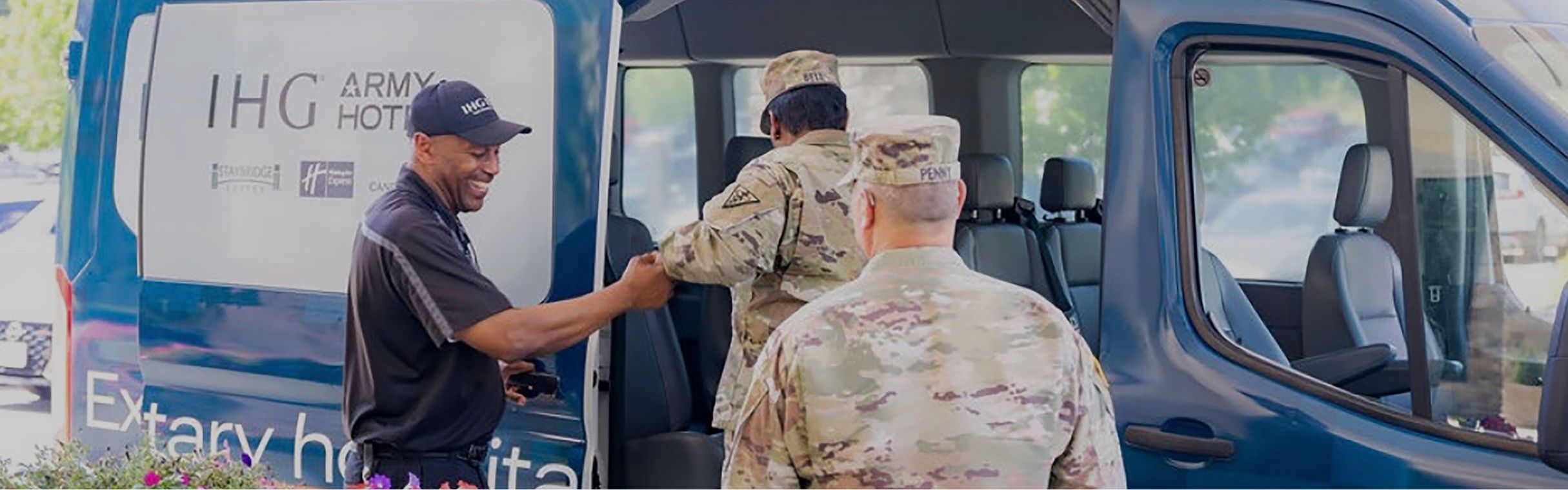 在 Candlewood Gazebo 举行团体会议