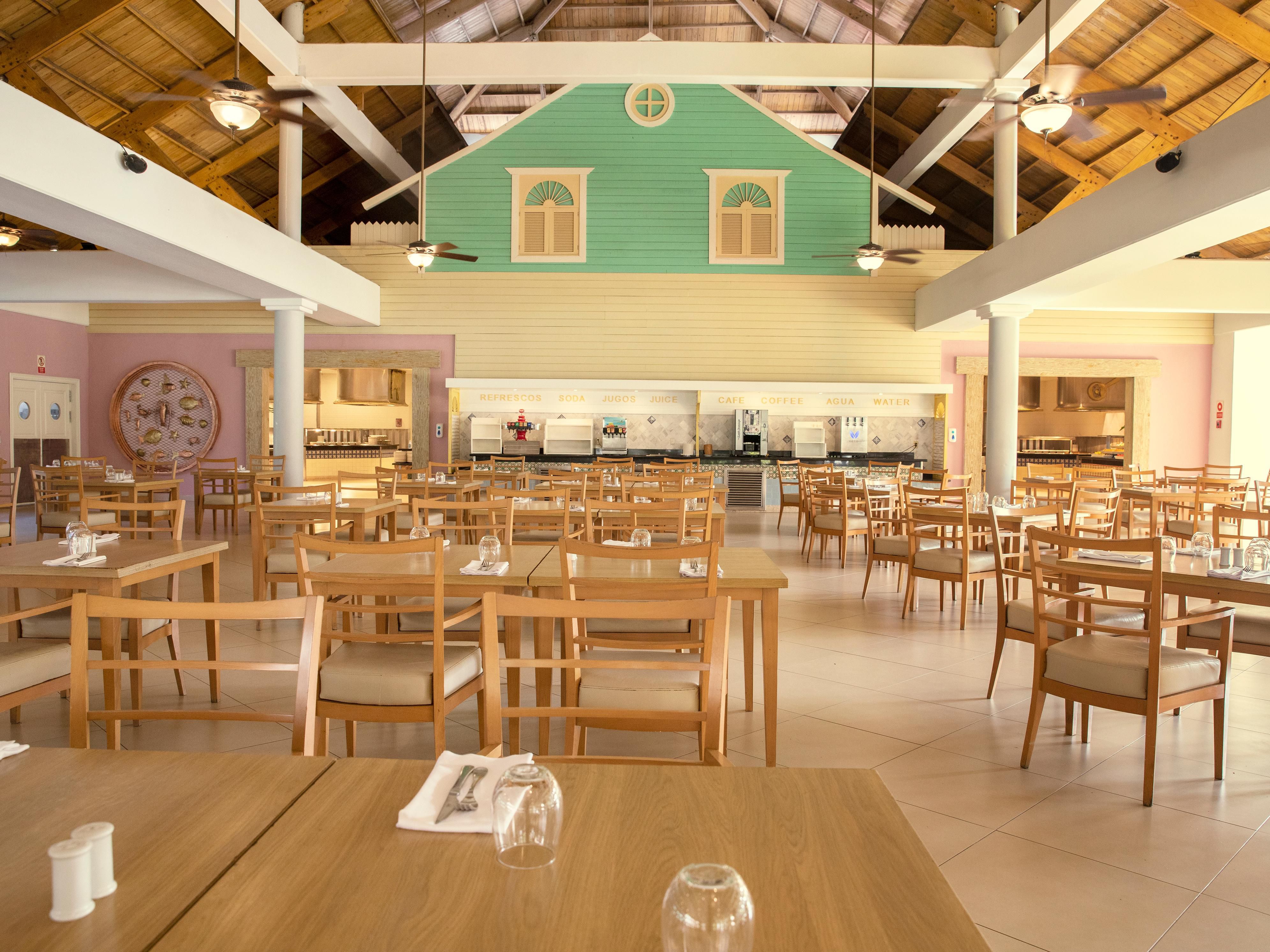 We love to tantalize your taste buds with an extensive culinary repertoire. Enjoy access to the delectable offerings at our sister property, Punta Cana. Indulge in a gastronomic journey with 2 buffets, 6 specialty restaurants spanning Oriental, American, Mexican, gourmet, Mediterranean, and smokehouse themes.