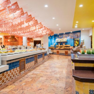 La Plaza - Buffet Restaurant