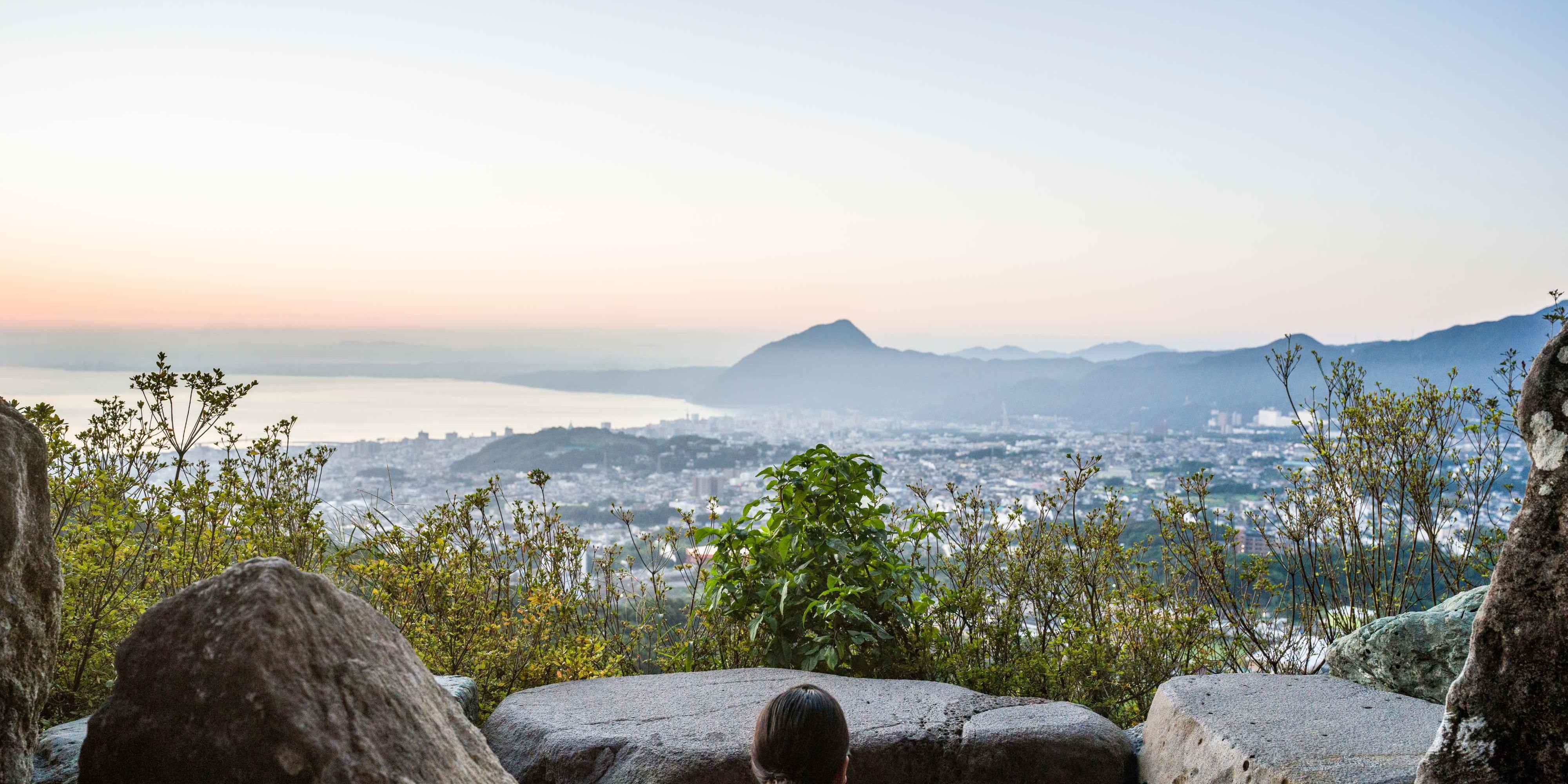 Our large public bath offers a refined take on Japanese hot spring culture. Relax in luxury and enjoy the beautifying effects of Myoban hot springs.