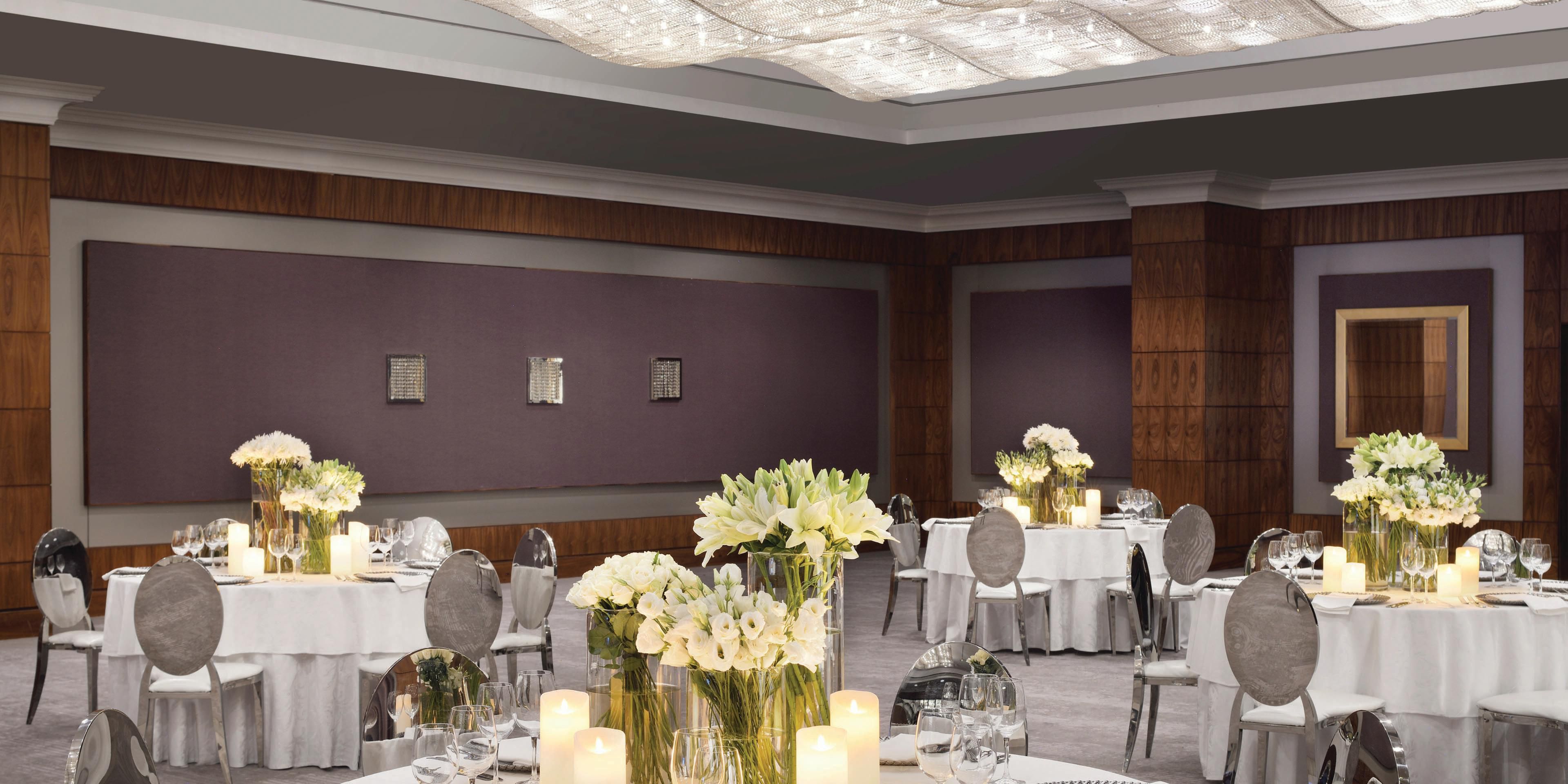 Bring your dream wedding to life in our ballrooms and outdoor spaces, complemented by upscale accommodations, and exceptional catering. Our skilled team will attend to every detail to ensure your wedding day is unforgettable.