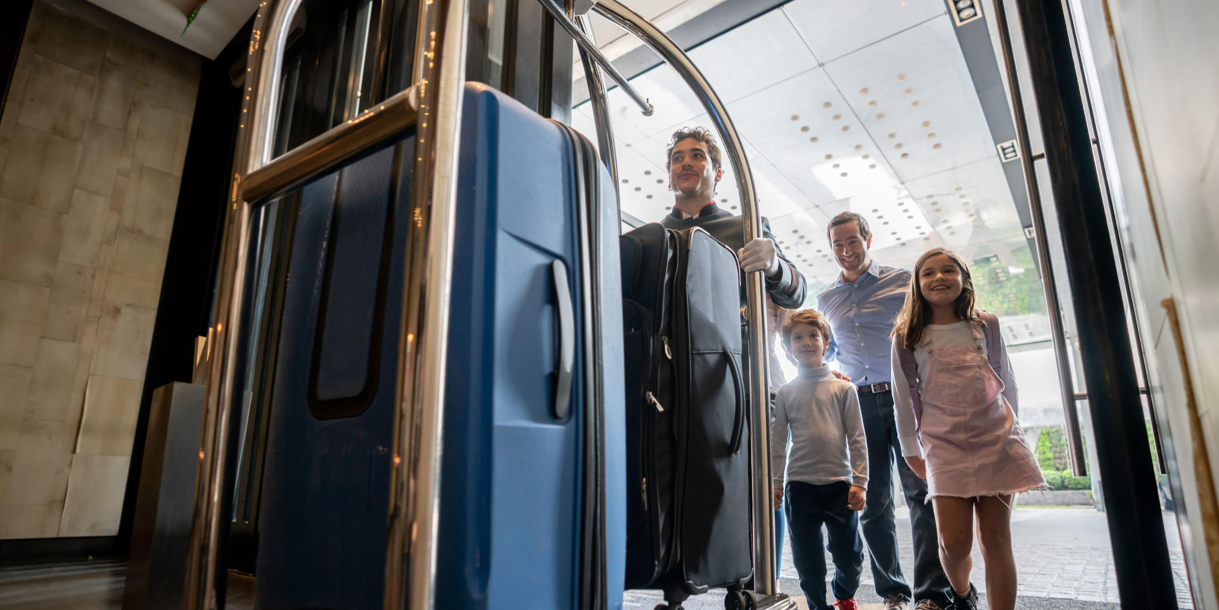 Indulge in a luxurious family escape: enjoy 50% off a second Classic room for children up to 13, daily breakfast at Cafezoe, complimentary kids’ meals at Artbistro, and curated family experiences with our Concierge Guide. Babysitting available on request. Subject to availability.