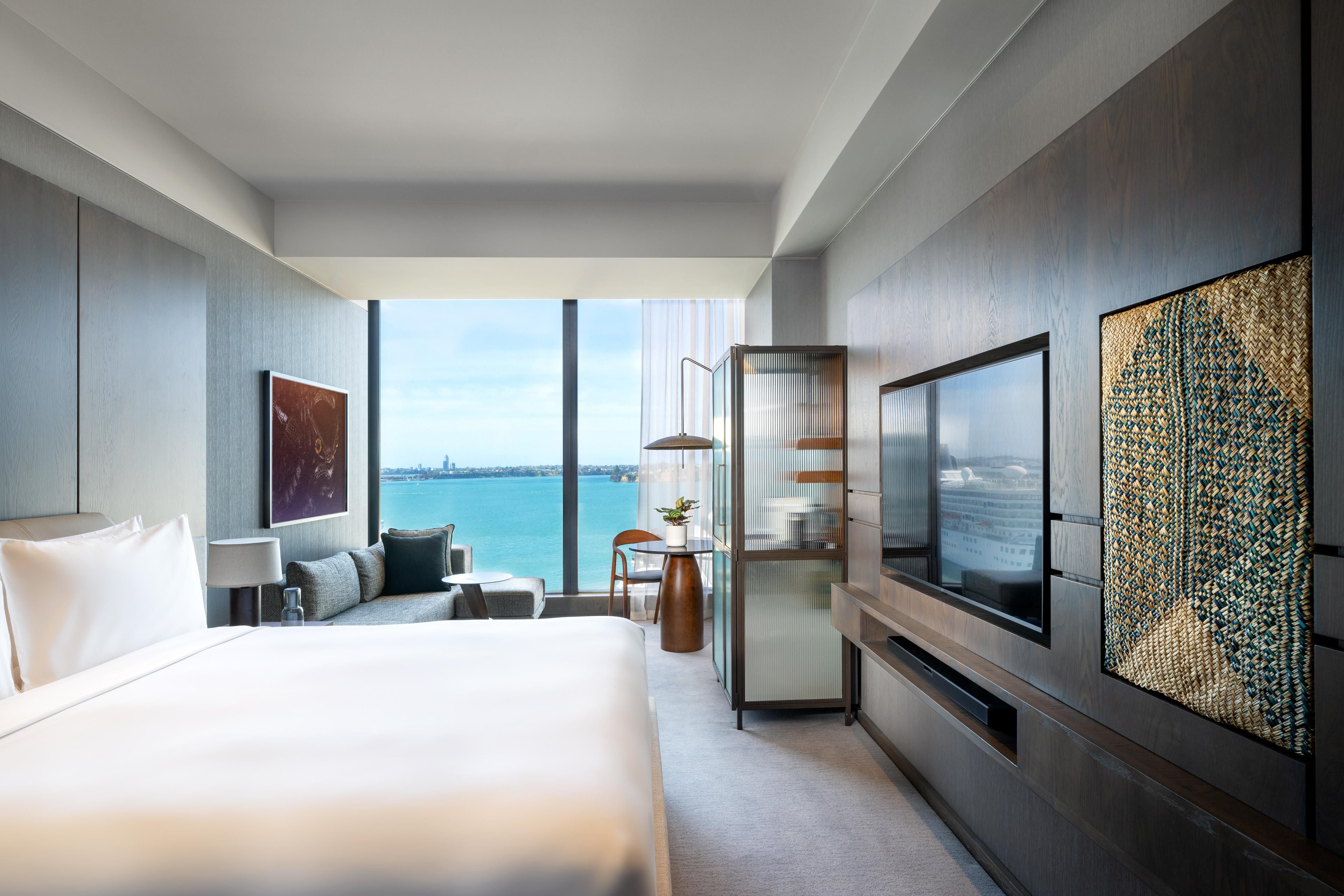 King classic harbour view guest room