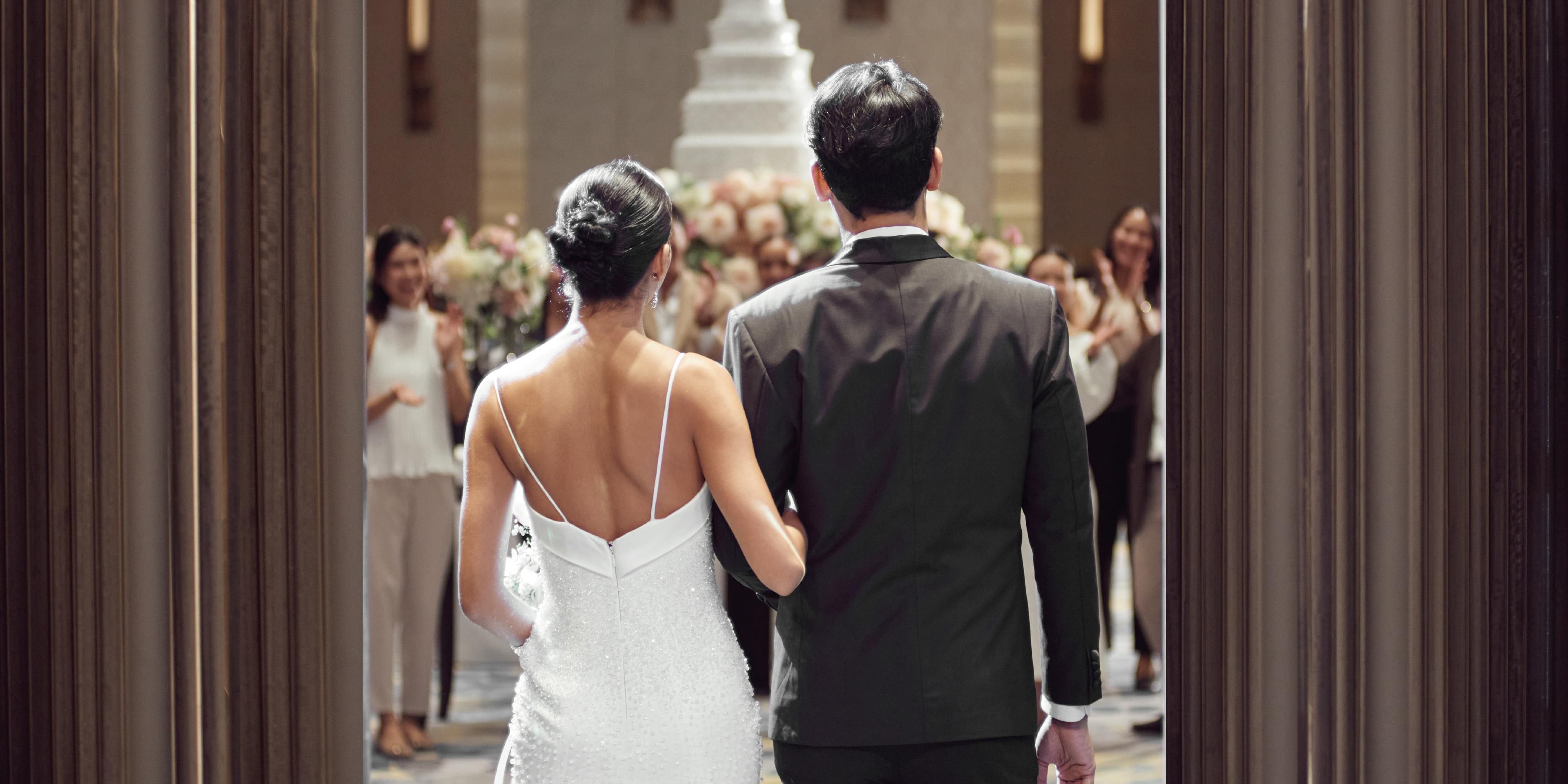 Make your wedding dreams come true at InterContinental Bangkok, one of the city’s most coveted wedding venues. With the latest trends and bespoke ceremonies, our grand marble staircase leads bridal couples to their fairytale celebration. Host your perfect day in our expansive Grand Ballroom, setting the stage for an unforgettable ceremony.