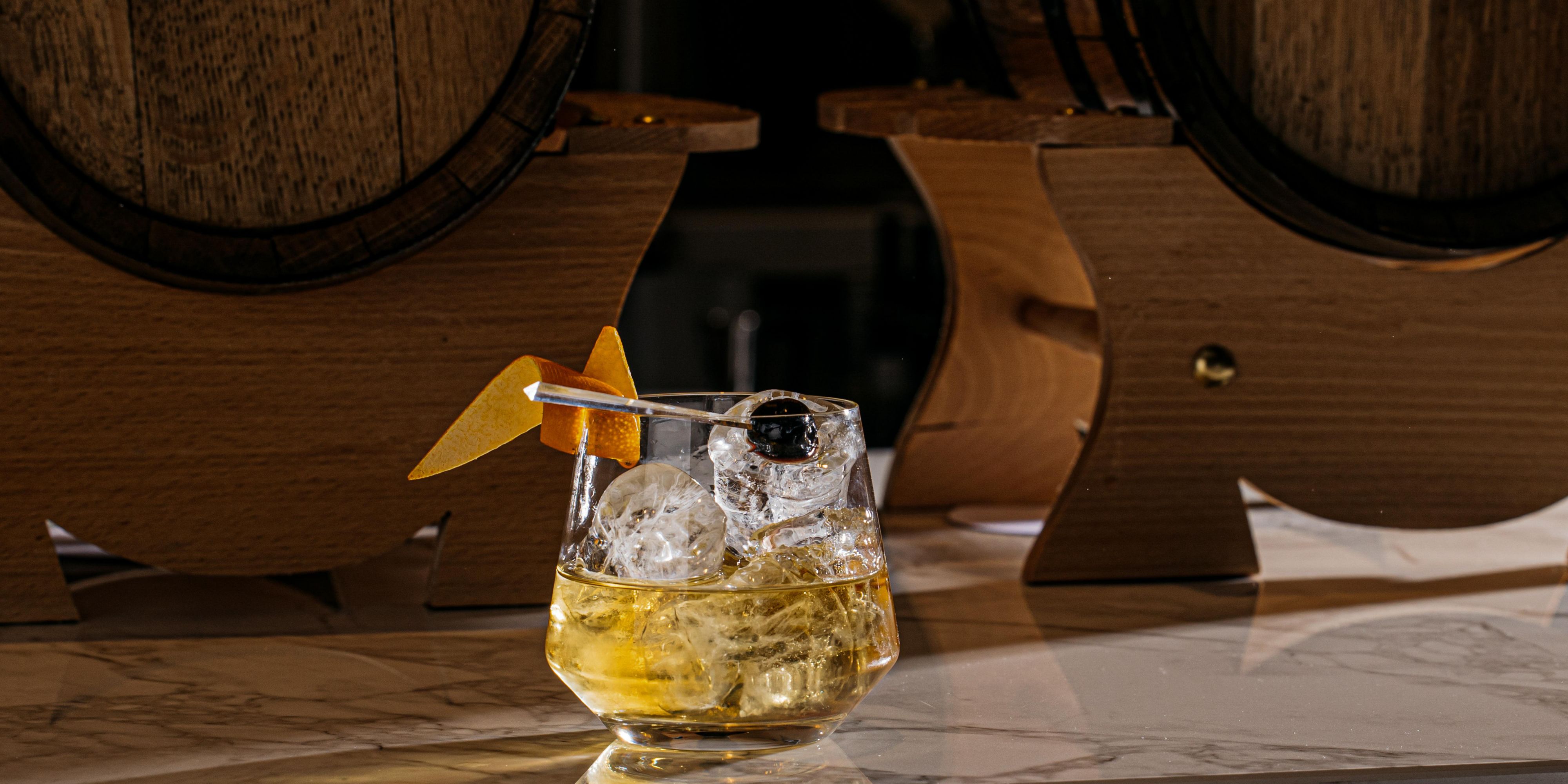 Immerse yourself in a night of luxury at Gebre, where our bartenders craft exceptional drinks inspired by ancestral methods and the sue temporis concept, honoring the passage of time. Discover over 250 whiskey references and indulge in a refined atmosphere daily from 5 PM to 1 AM.