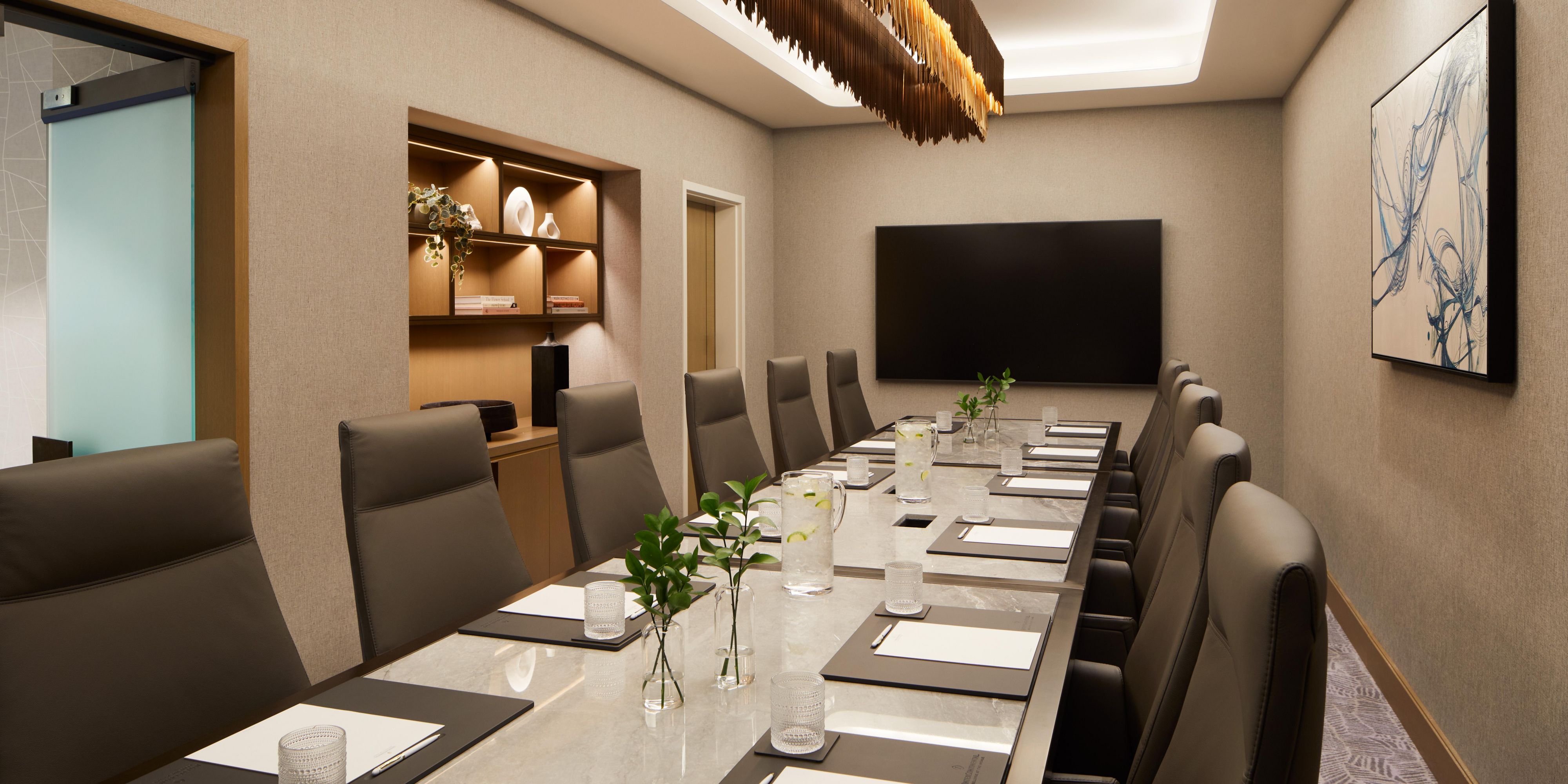 Be the first to experience the new standard of luxury in the Pacific Northwest welcoming you to live the InterContinental life in the heart of downtown Bellevue, a cosmopolitan city center known for its abundance of parks, unparalleled shopping, and international food scene.