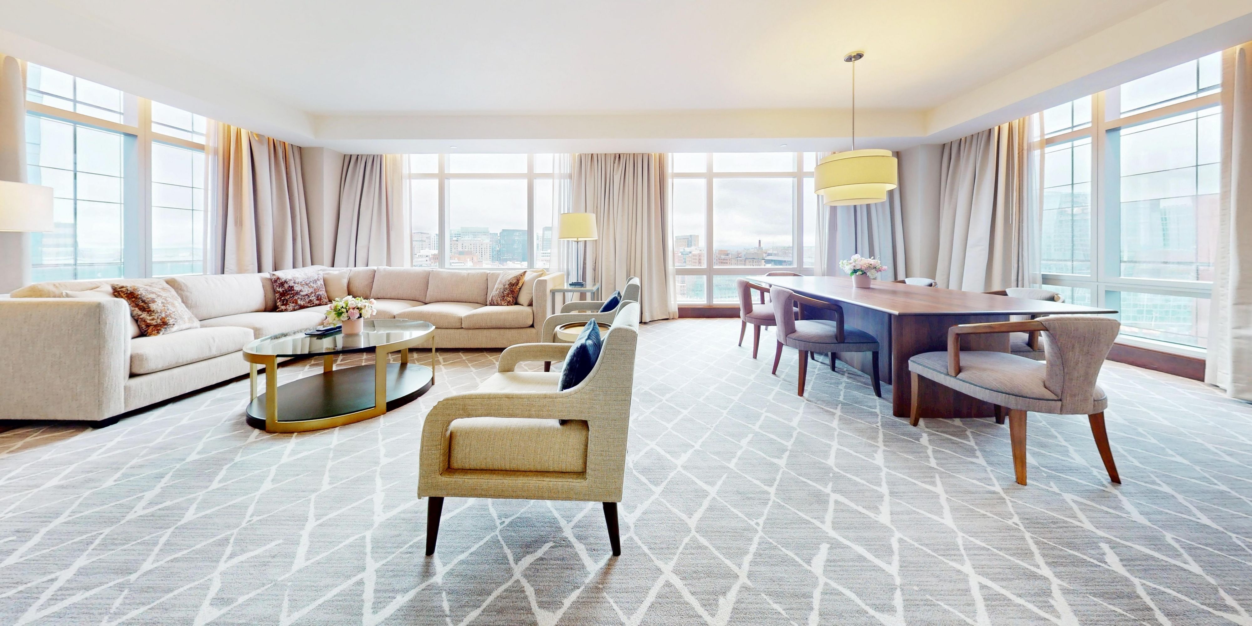 Indulge in one of our spacious Executive Suites, or revel in the Presidential Suite, with pampering extras including a sitting area with fireplace, an expansive bedroom and a marble bath with a soaking tub. all of our hotel suites in Boston include complimentary access to our Club Lounge.