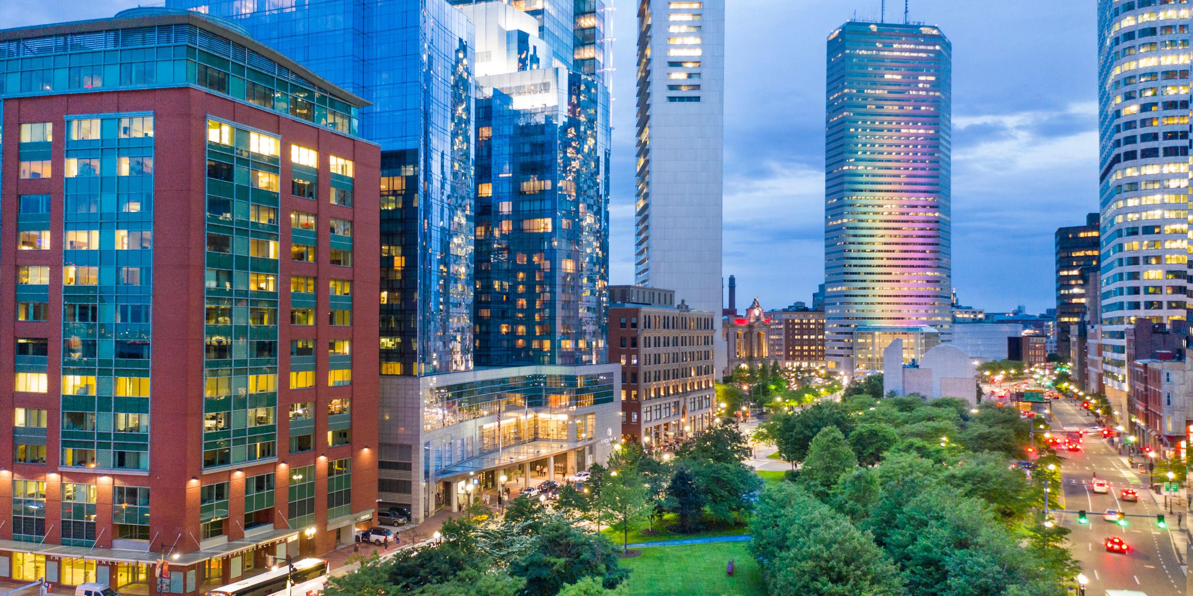 Explore Boston’s premier sights on foot. Visit the US Constitution,  Boston Tea Party, and Boston Aquarium. Explore Faneuil Hall, and meander along the Freedom Trail, with a stop at the Paul Revere House. Red Sox fans will want to take in a baseball game at iconic Fenway Park.
