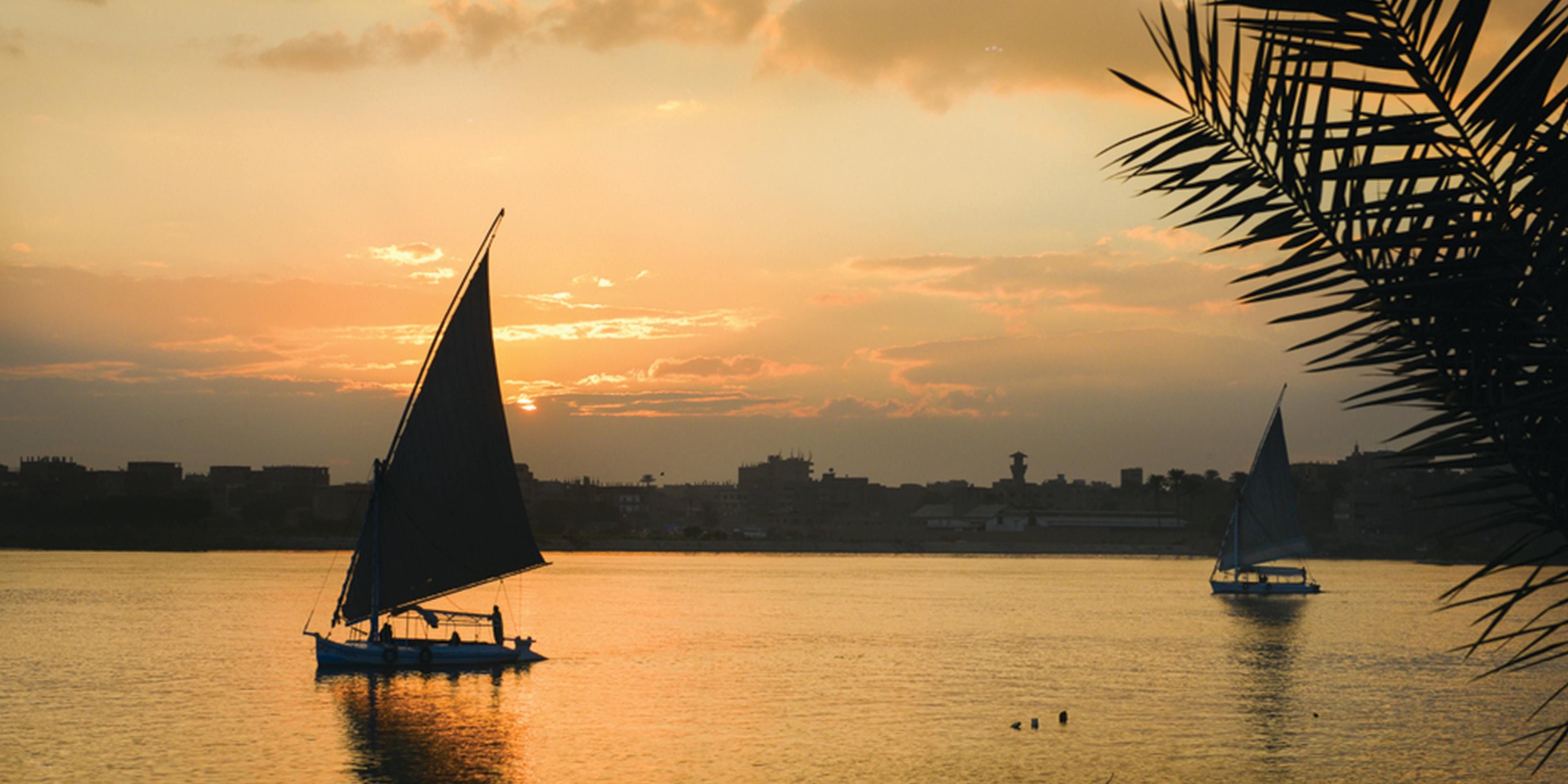 A felucca ride along the Nile is quintessential when in Cairo. Our vantage point on the banks of the majestic Nile means that Semiramis InterContinental Cairo is perfectly positioned to add a traditional sailing adventure to your stay. Discover Cairo from an entirely new perspective and experience panoramic Nile views and sailing along the Nile.