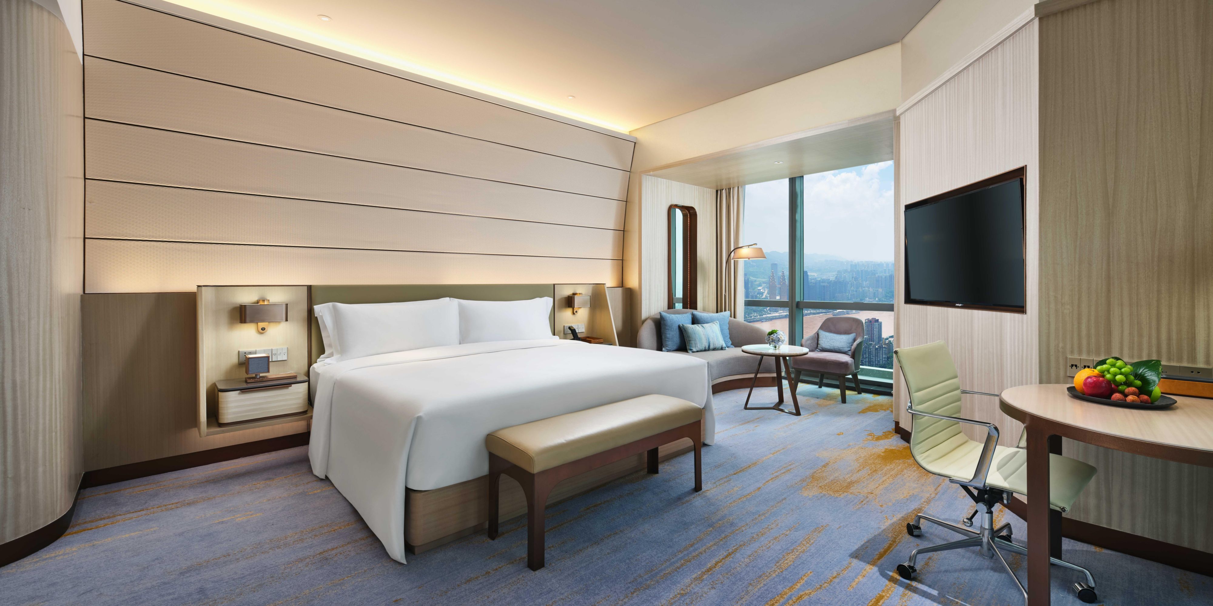 IC-Chongqing-Raffle-City-King Premium River View Lounge Accessible