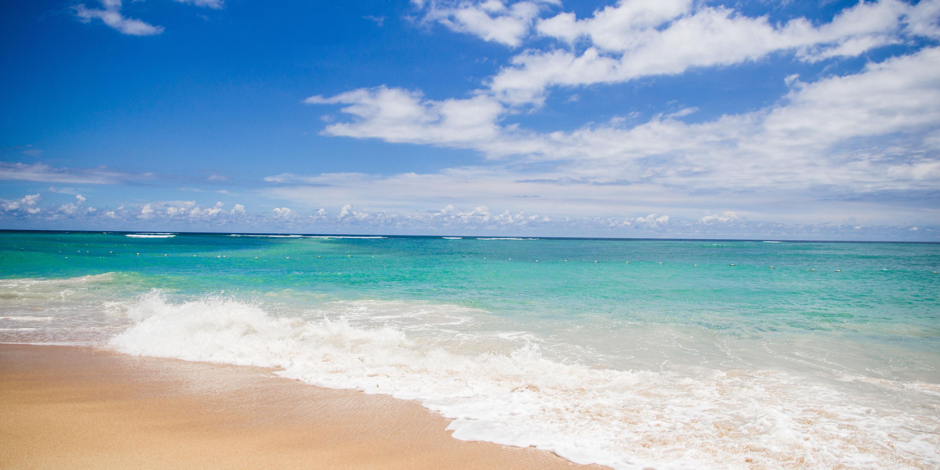 Make your business trips unforgettable vacations! Stay at the best luxury hotels in Mexico City and get "Travacation Balance" up to 50% of your stay to enjoy in destinations like Presidente InterContinental Cancun, Presidente InterContinental Cozumel, Kimpton Aluna Tulum, and Holiday Inn Resort Ixtapa.