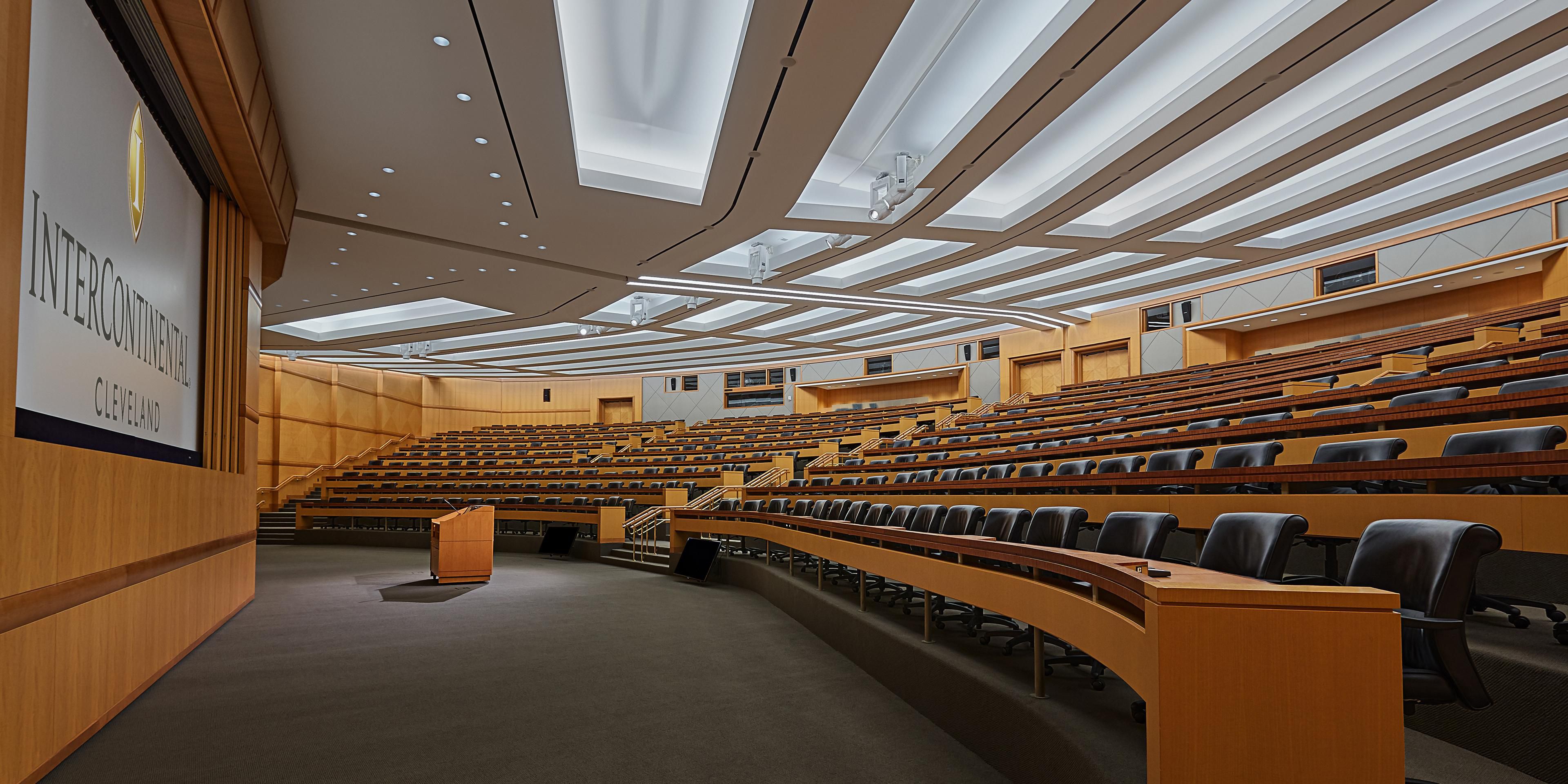 Create a more sustainable event in Cleveland, where 35,000 sq. ft. of adaptable space meets environmentally conscious design. From energy-saving technologies to waste-reduction efforts and locally sourced catering, every element supports greener meetings. Let our expert planners help you deliver a polished, planet-friendly experience.