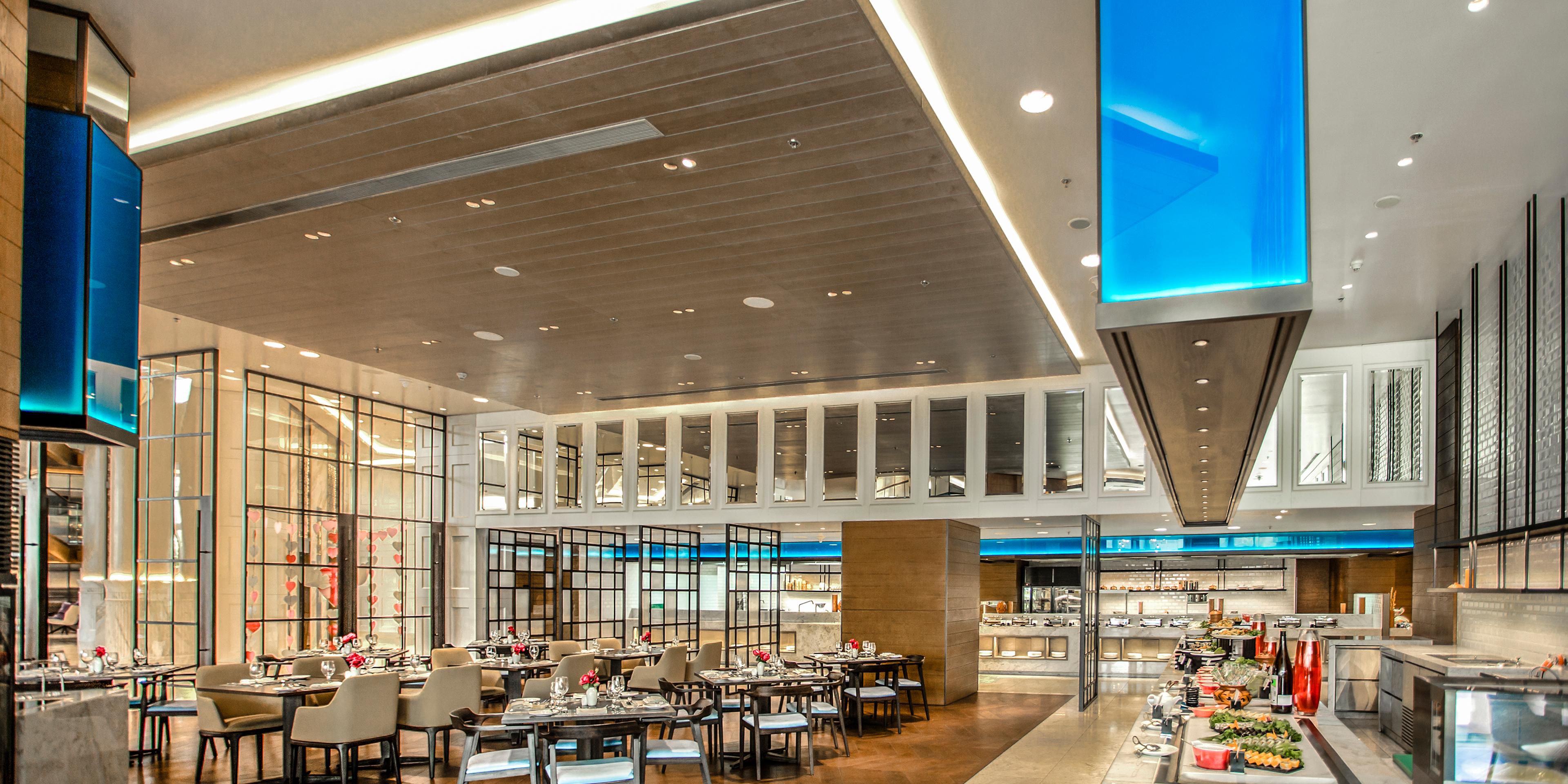 Enjoy cuisines from all over the globe at our all-day dining restaurant. The restaurant features Live cooking stations and offers both buffet and a la carte dining options. For guests seeking privacy, the restaurant also has multiple Private Dining Rooms. The restaurant can seat 144 guests and is great for hosting birthdays and other celebrations.