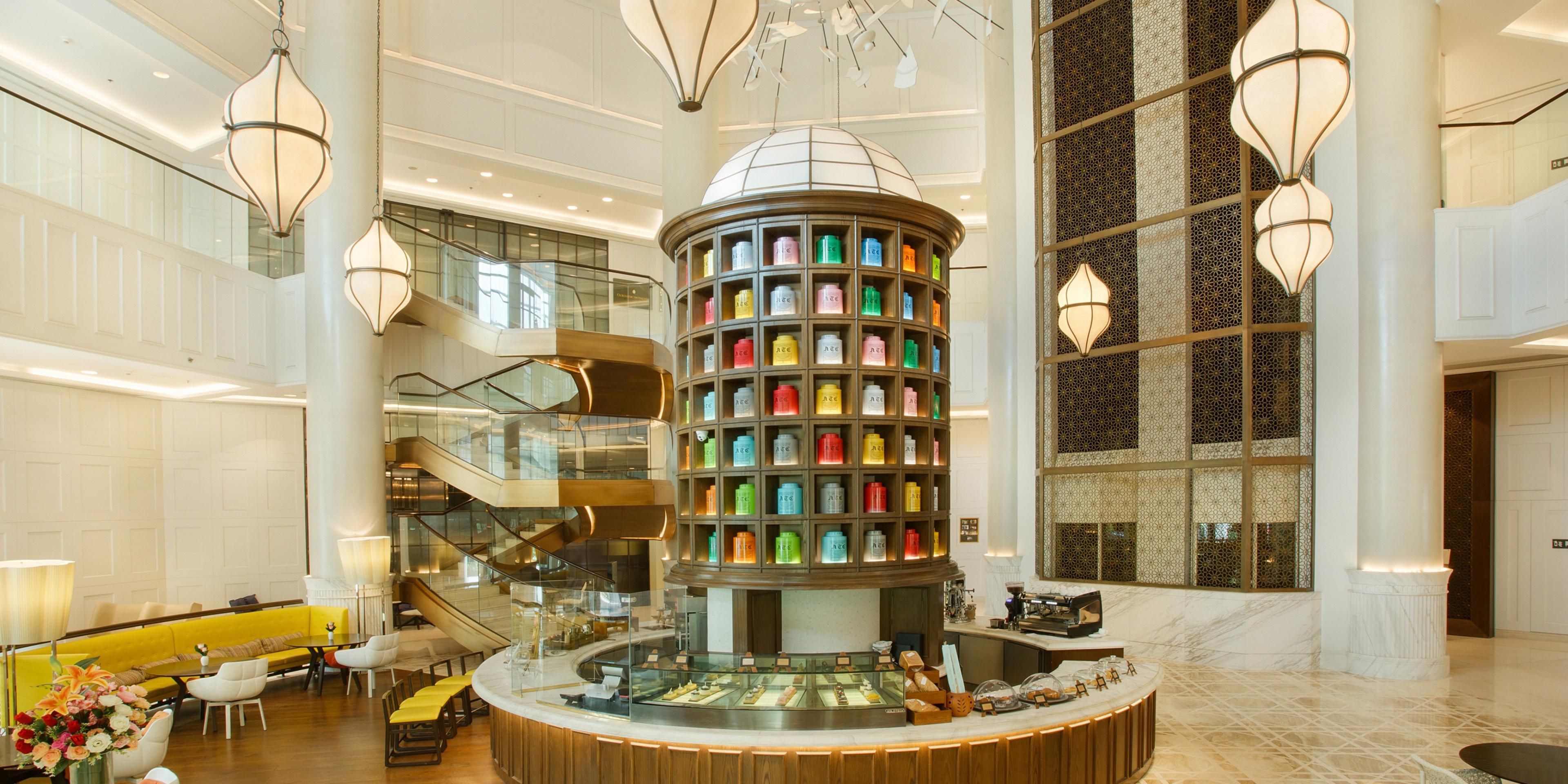 In a world full of differences, one thing that's common for socialites and recluses is that they all find solace in a perfect cup of coffee. When a café brings you the perfect aura, it becomes a place where wonderful things happen and the most pleasant of memories take place. Cafe Social is open round-the-clock to cater for all your cravings.