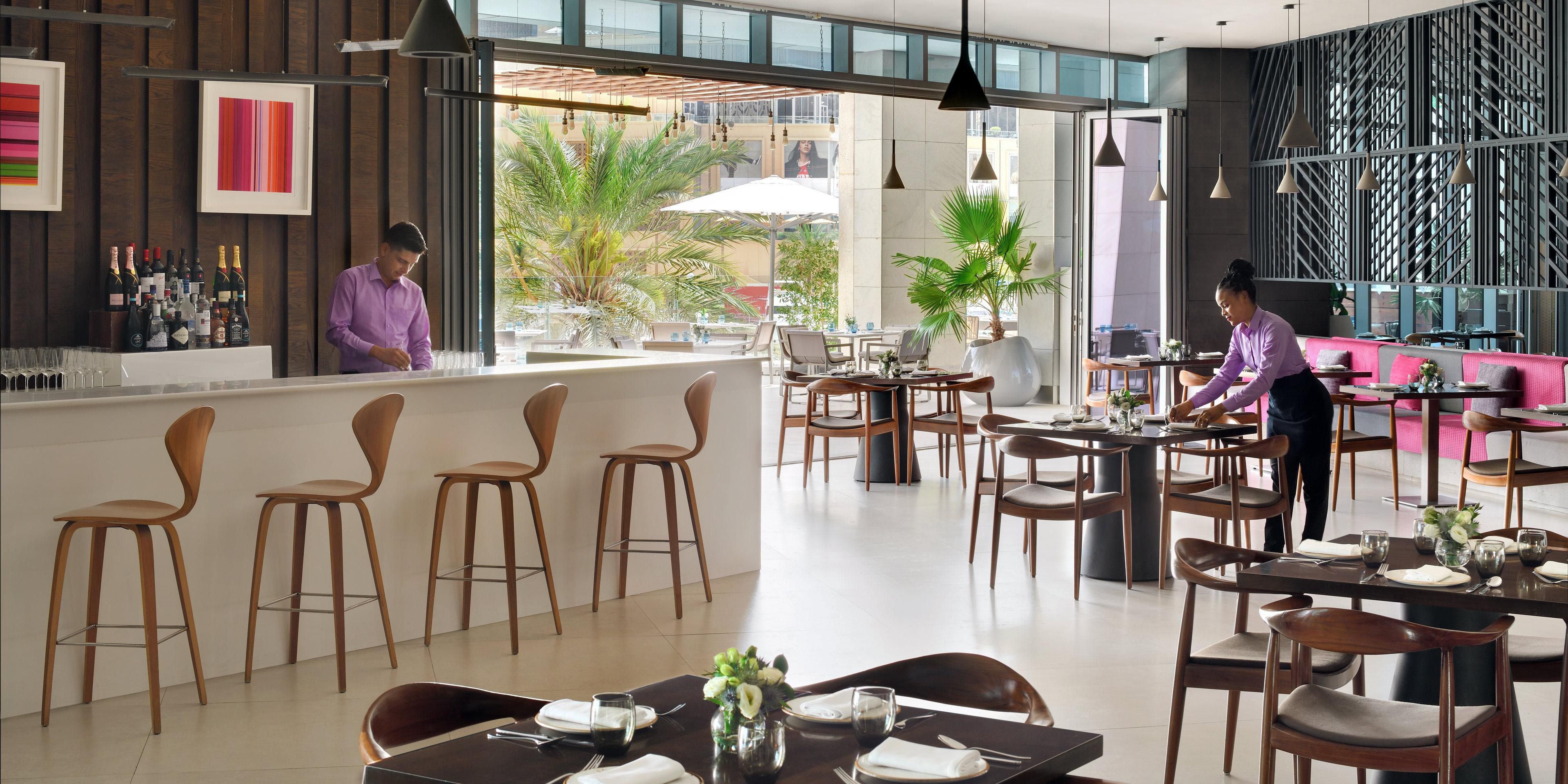 Book your summer stay and indulge in our exclusive Dine Around experience. Choose from global flavors at Accents, authentic Italian at Papas, or dinner with a show at The Showhouse. A stylish escape with unforgettable dining awaits. 