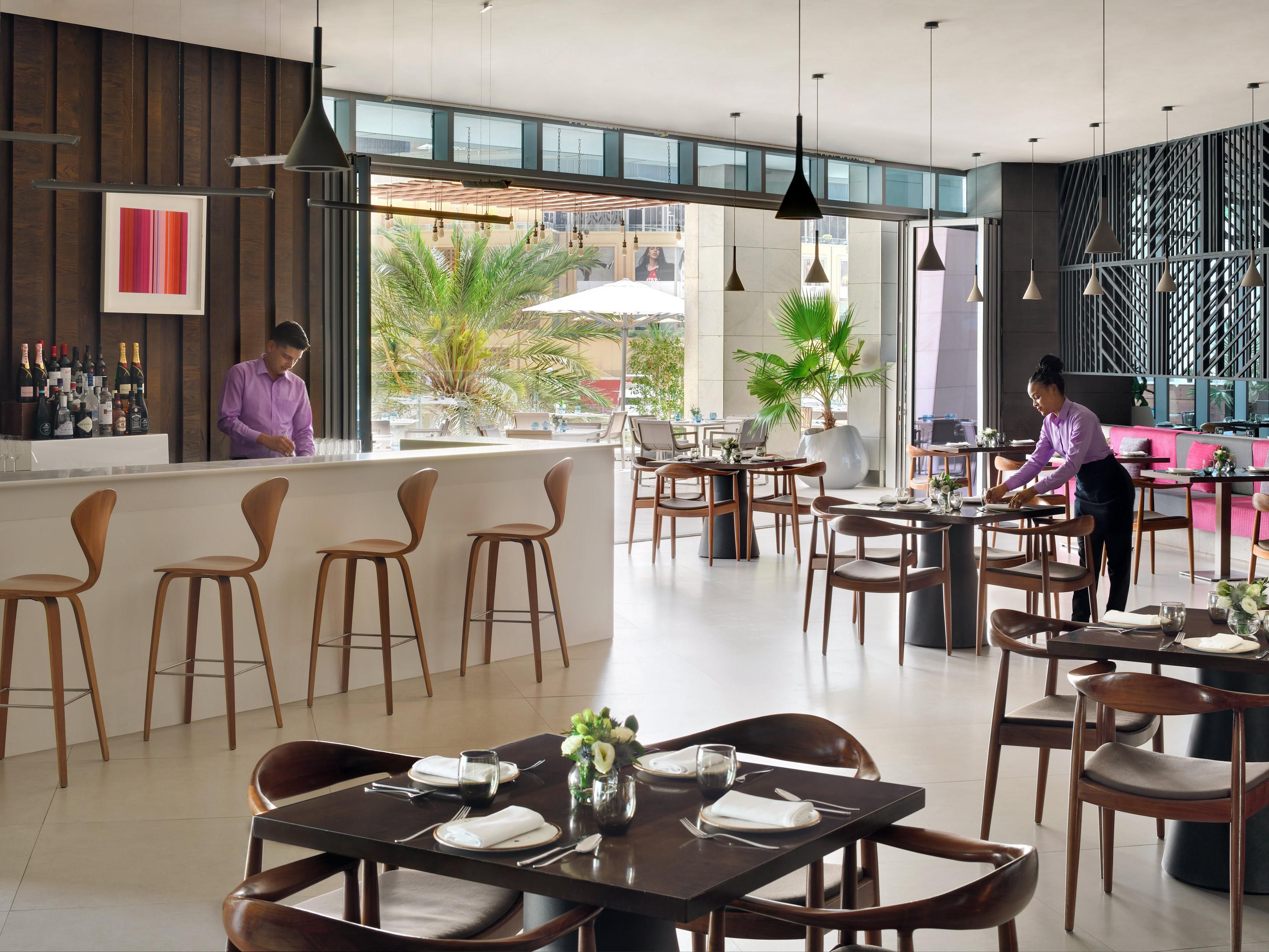 A Fantastic Space For A Quick Lunch Or Lesiurely Dinner 