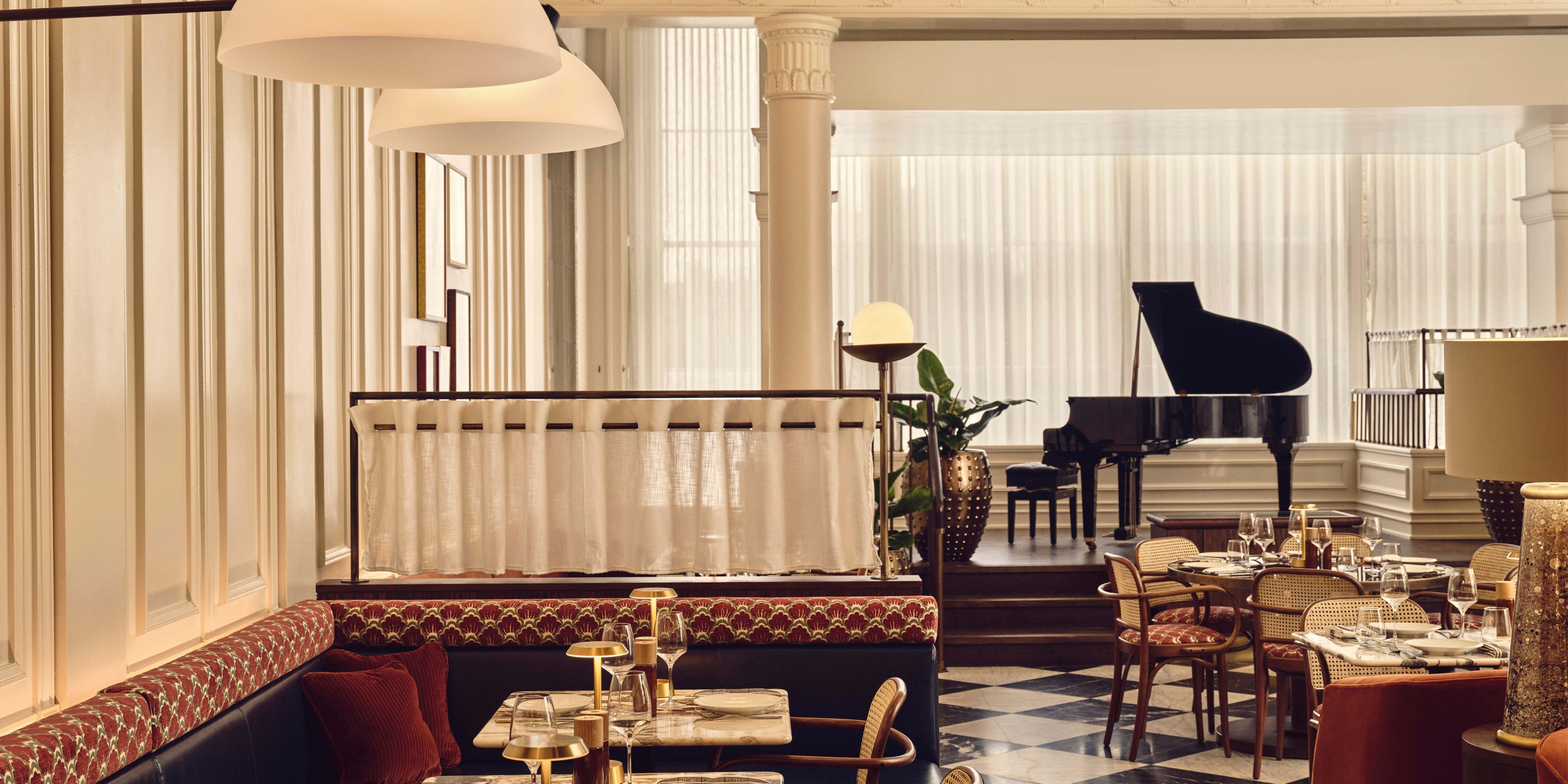 Le Petit Beefbar dining room with piano