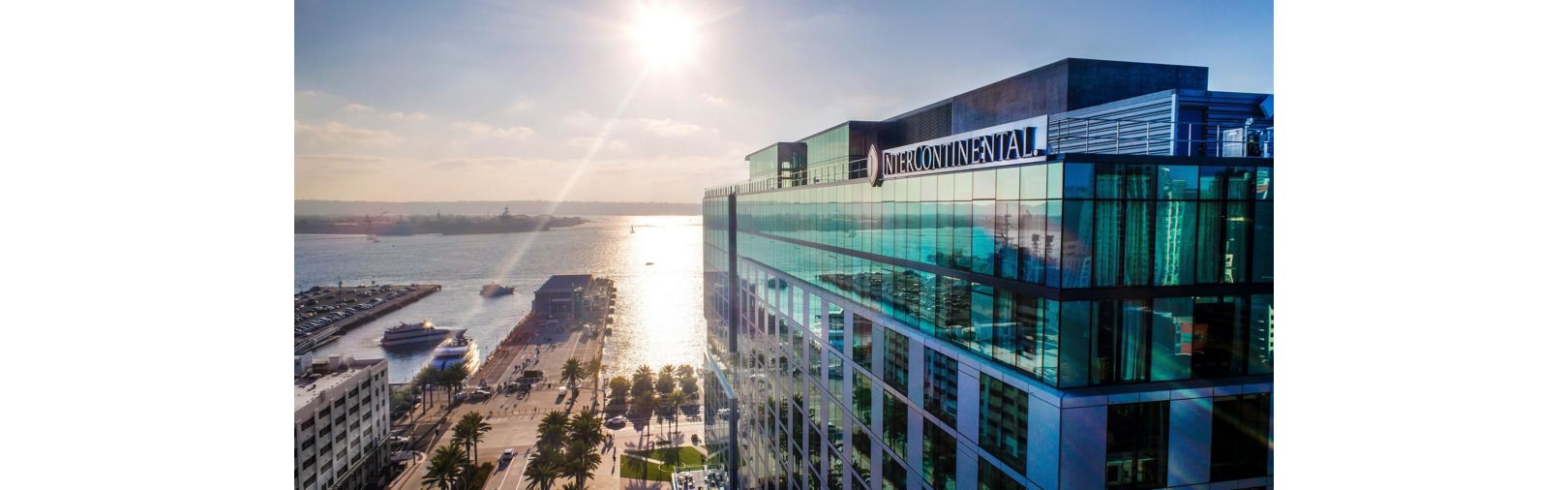 可饱览海湾风情的洲际酒店