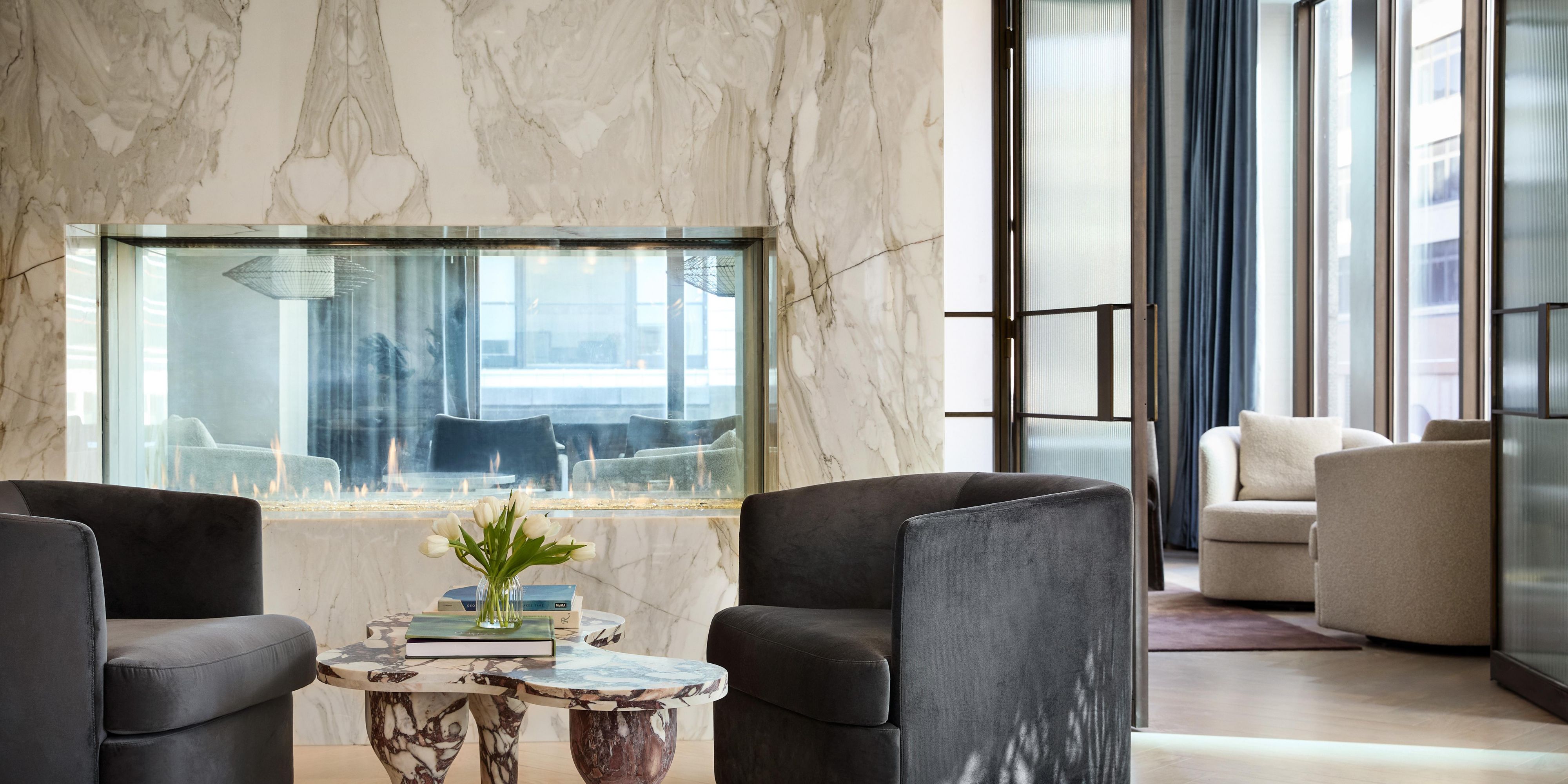While Indianapolis hospitality is renowned, our team strives to provide a truly rarefied experience. The culmination of an ambitious restoration, InterContinental Indianapolis hotel is an opulent jewel in downtown's crown. A union of classic style and contemporary charm, you'll never want to stay elsewhere in Indianapolis.