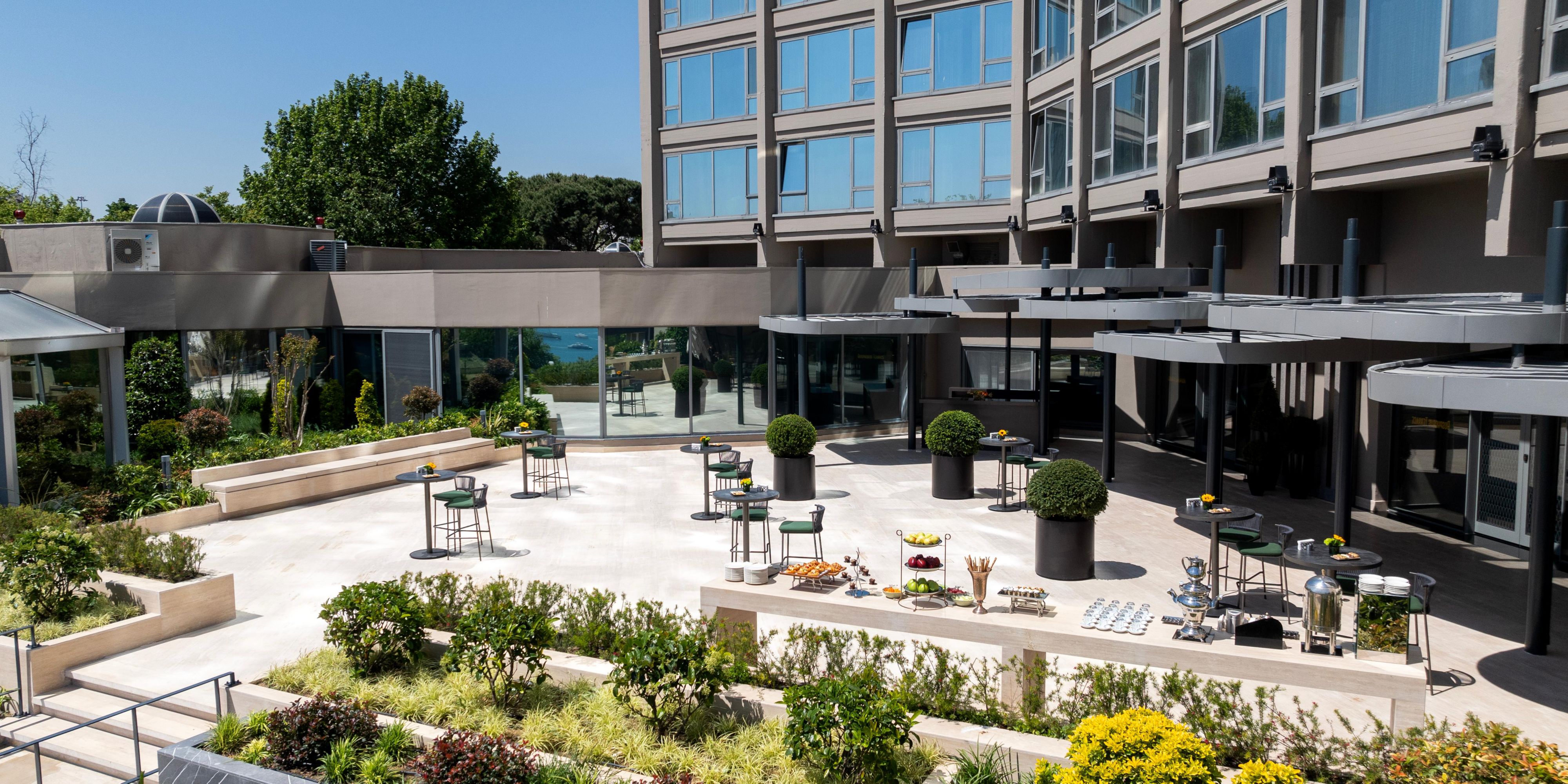 Create unforgettable moments on our two unique terraces, adorned with stunning Bosphorus and city lights. Our terraces offer guests a serene atmosphere, providing one-of-a-kind experience in the heart of the city. 