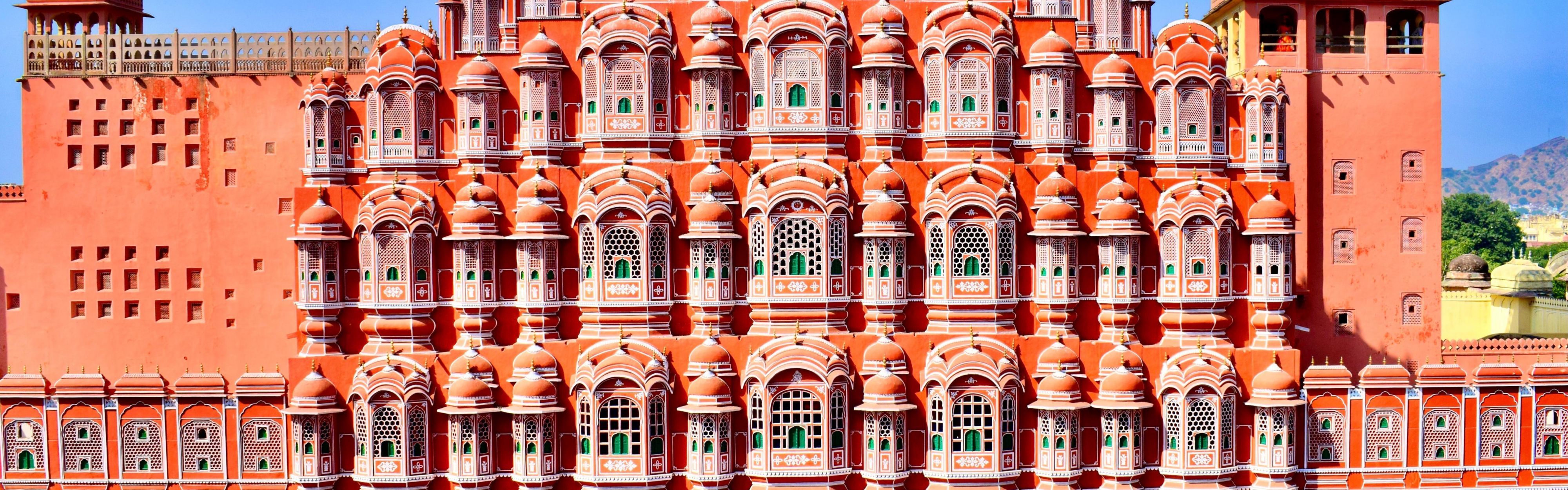 Jaipur seamlessly blends cultural heritage with modern allure