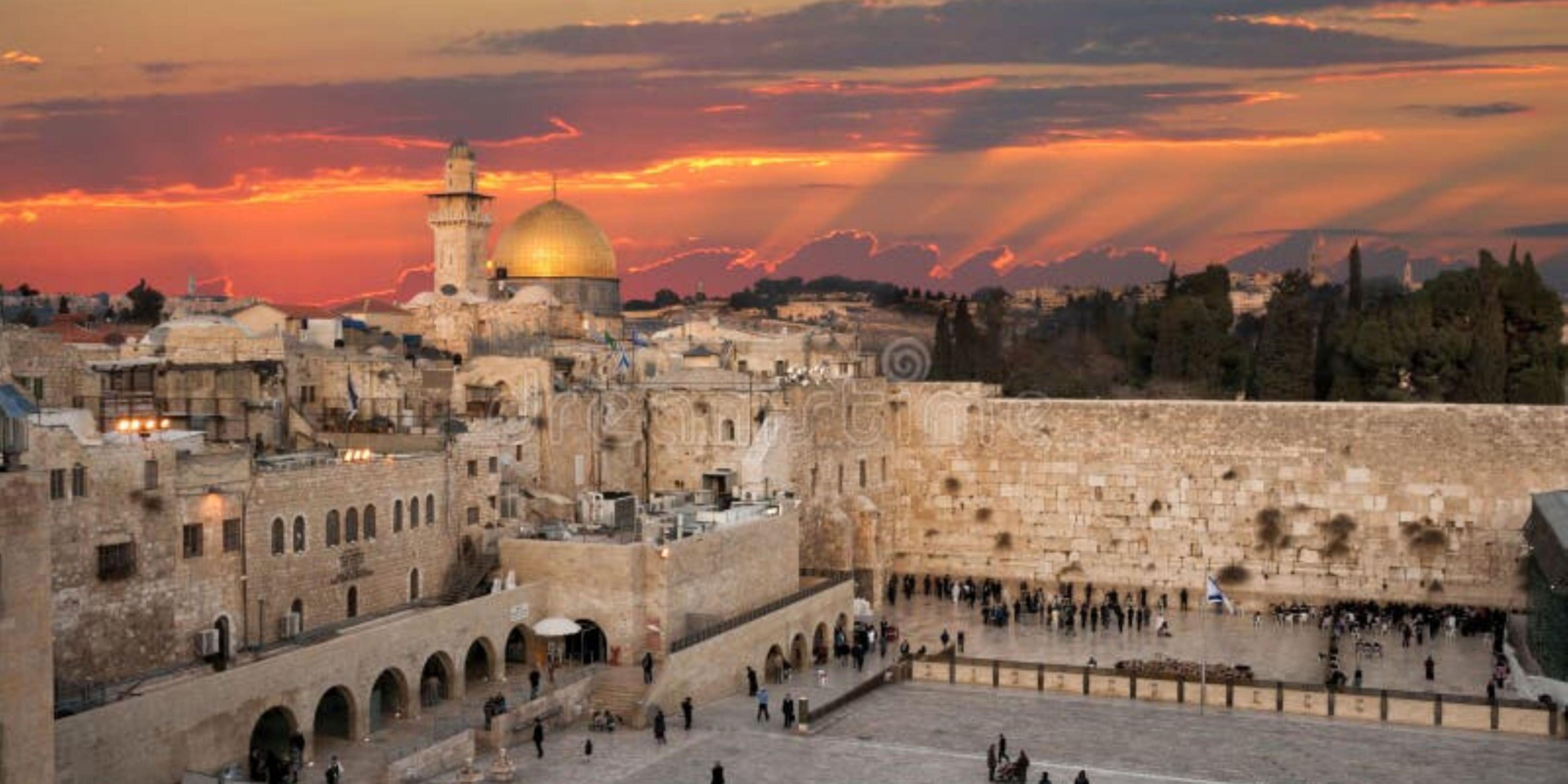 Experience Jerusalem at its finest at InterContinental. Nestled in the city’s vibrant heart, just steps from the Old City and Jaffa Gate, our hotel offers luxury and unrivalled access to iconic landmarks for an unforgettable stay.
