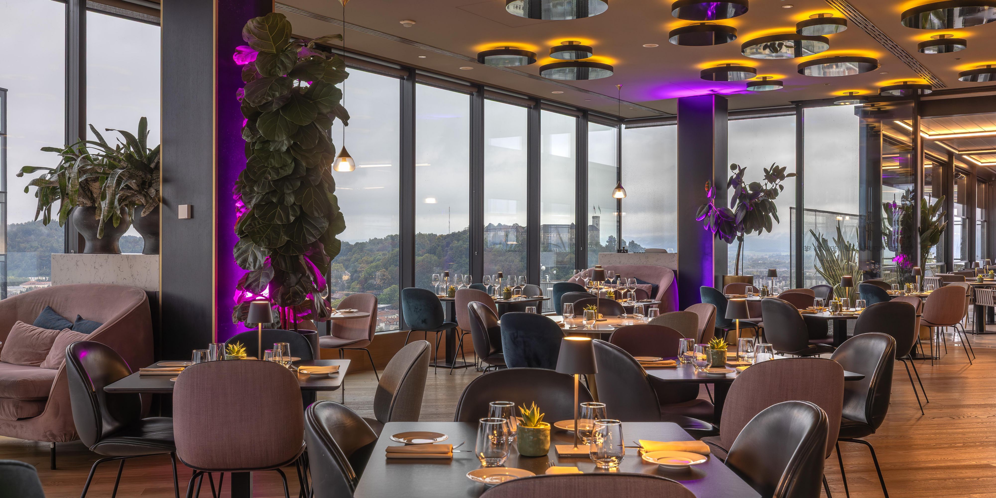 Enjoy in a 5-course dinner at B-restaurant with live music or toast with champagne in our B-bar for a festive celebration like no other!