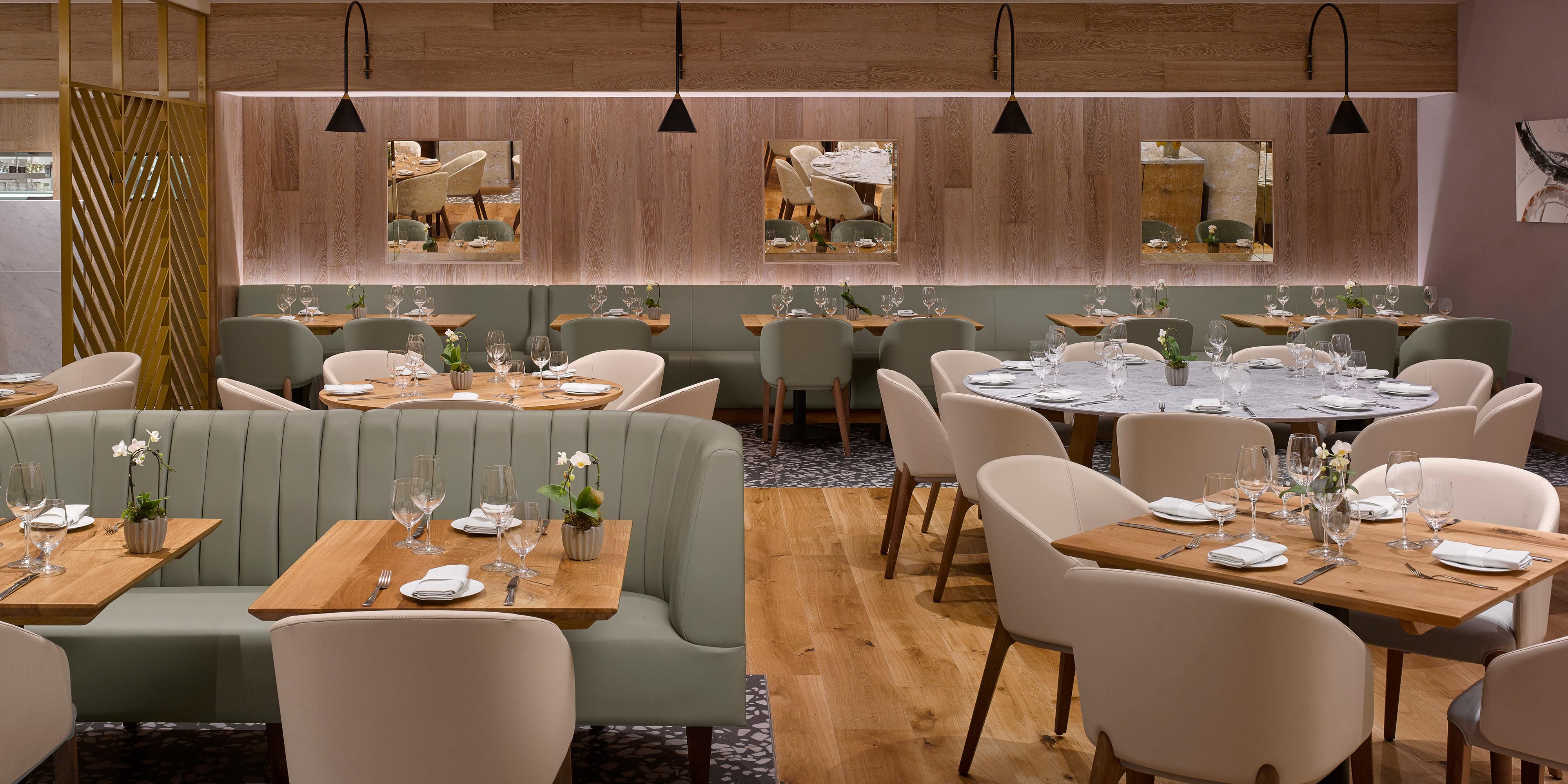 One of the London’s best Italian restaurants, celebrated Chef Theo Randall carefully blends the best local ingredients with hand-picked Italian imports to create rustic fare that attracts rave reviews. Explore the flavours of the signature dishes and choose from an extensive wine list featuring 90% Italian varientals.