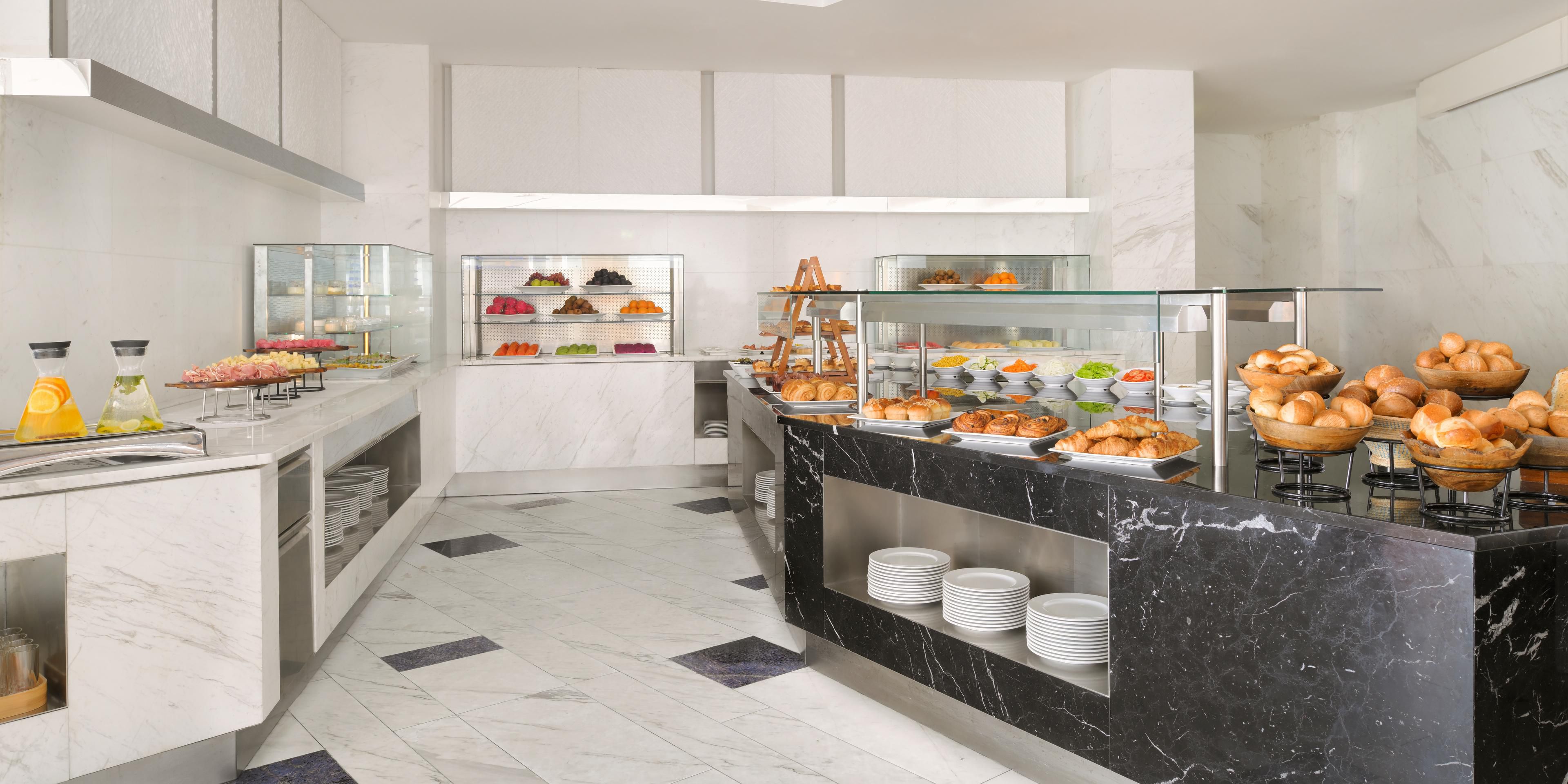 Le Petit Choux, our iconic French patisserie, sits at the heart of the hotel, offering a unique menu selection and afternoon tea. Also enjoy Curadoria, featuring international and artisanal dishes; La Boqueria, renowned for its northern Spanish tapas; Peri Peri Grill & Bar for exotic grilled flavours and the scenic Sky Lounge on the 24th floor.