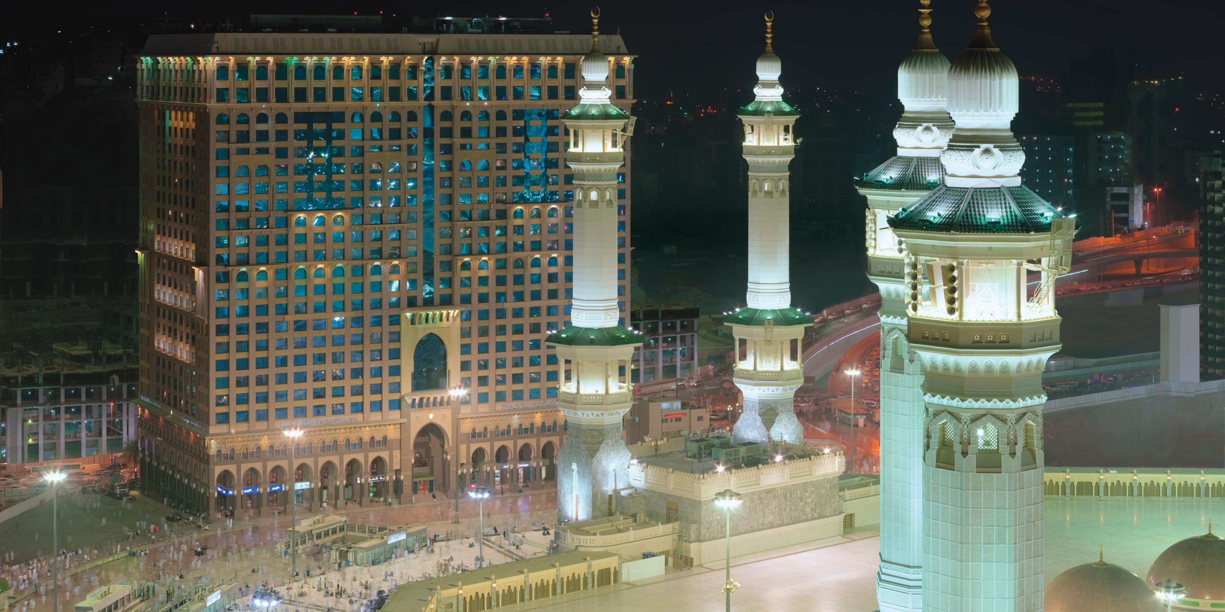 Stay within walking distance from the Holy Kaaba