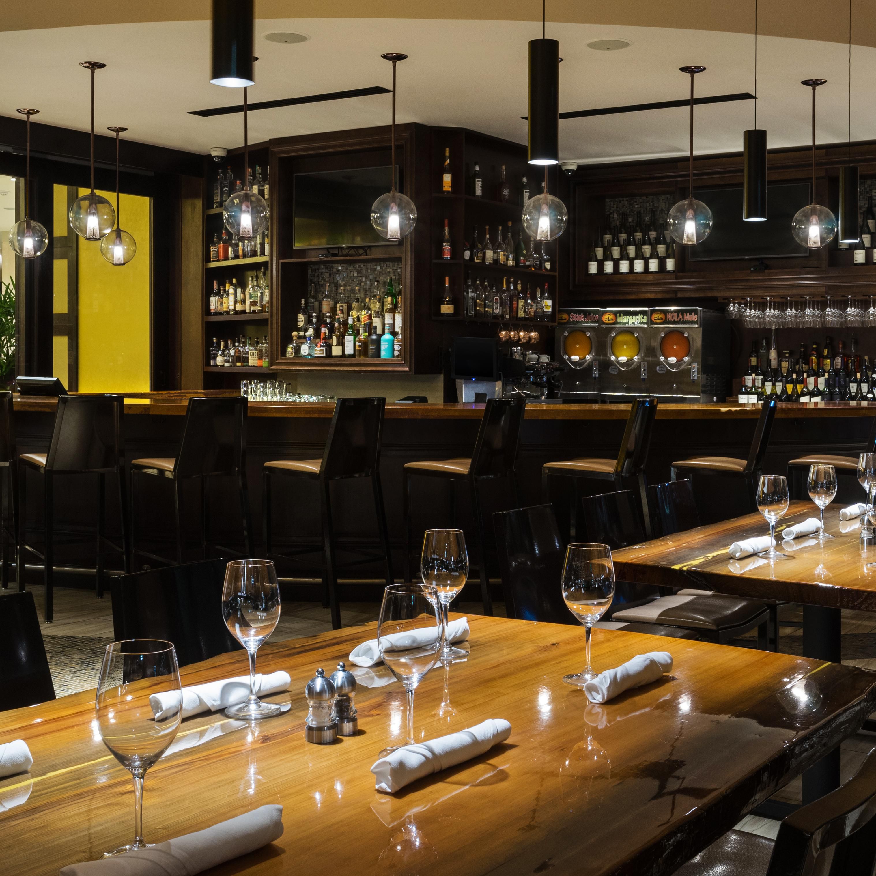 Quench your thirst and meet friends for drinks and appetizers.