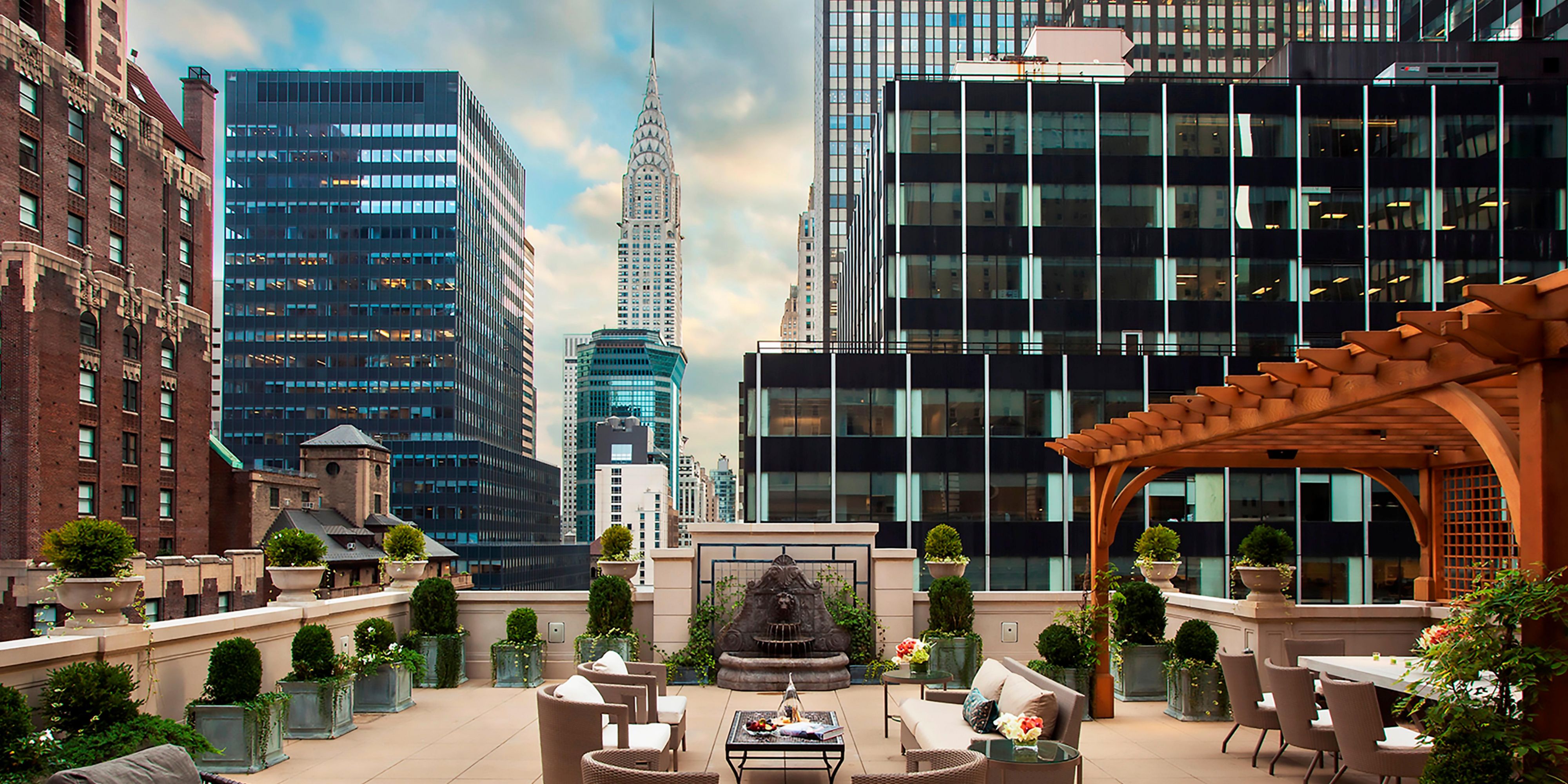 From the striking Penthouse Terrace views with the Chrysler Building as your backdrop to the refined elegance of our Presidential Suite and the welcoming charm of our Upper East Side-inspired design, our hotel sets the scene for your creative vision.