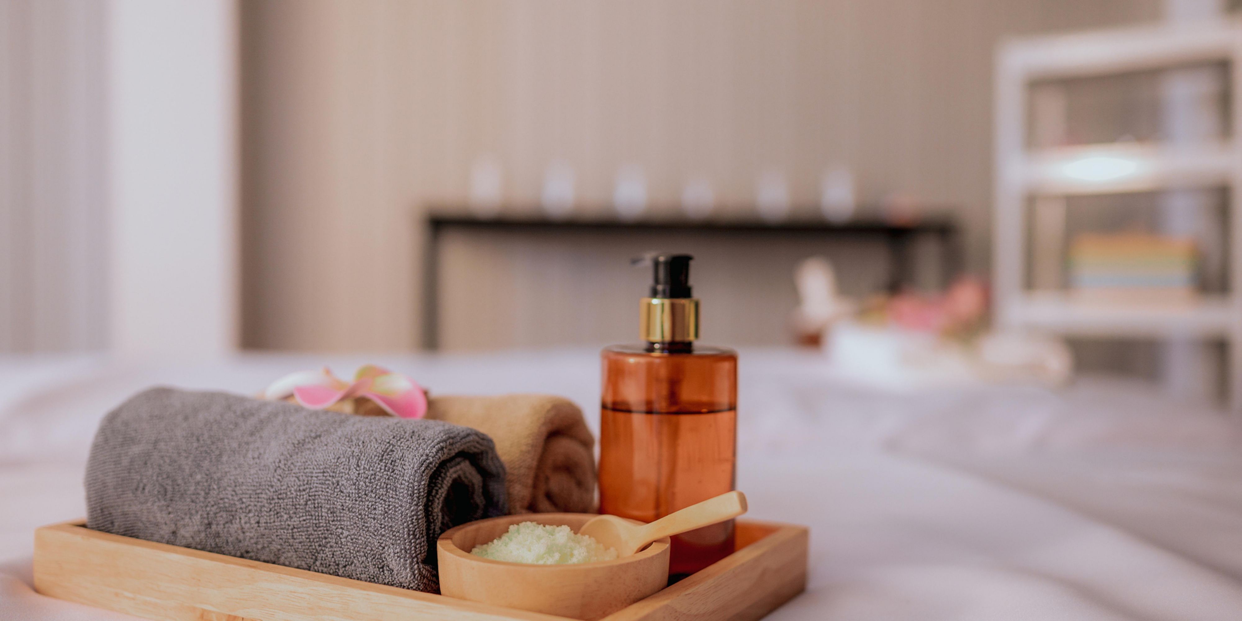Unwind in style at InterContinental New York Barclay with Soothe’s in-room spa experience. Enjoy personalized massages and facials without leaving your room, perfect after a day in the city or before an important meeting.