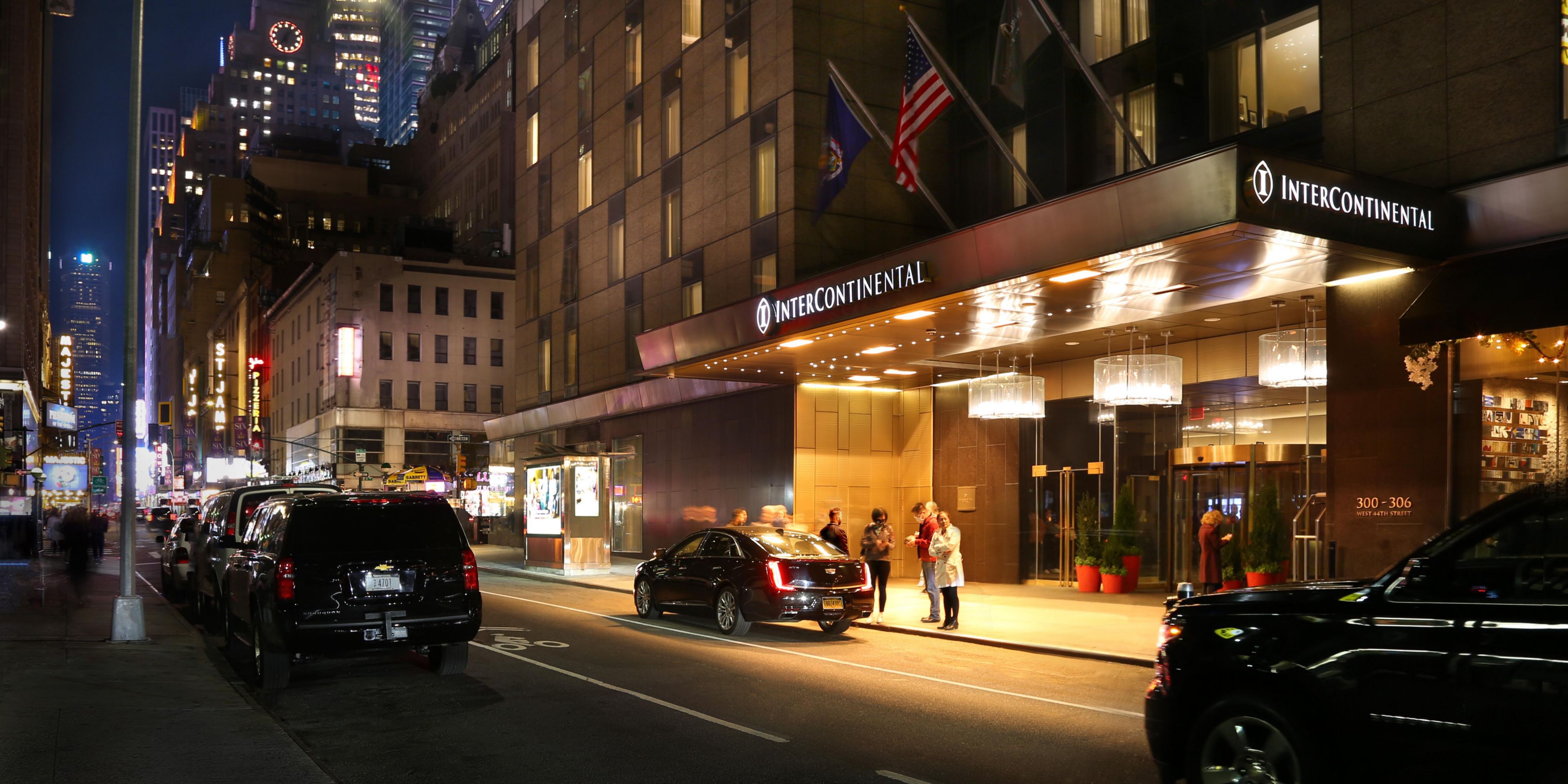 Steps from Times Square and the Theatre District, InterContinental New York Times Square is your front-row seat to the bright lights of Broadway. The vibrant Theatre District neighborhood boasts more than 40 legendary theaters, where you can experience iconic Broadway shows and musicals, and enjoy dinner and drinks before the curtain rises. 