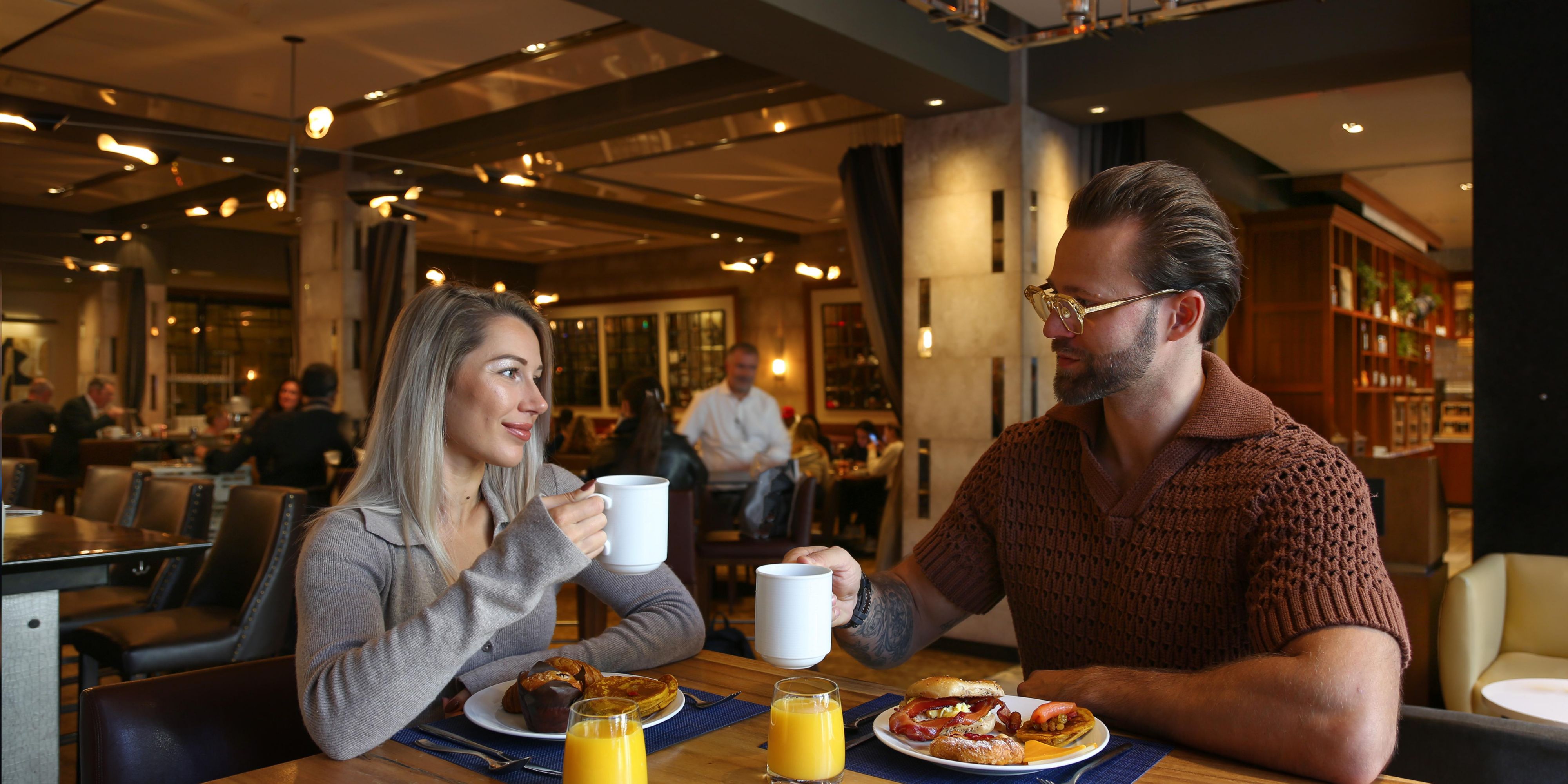 The Stinger Cocktail Bar & Kitchen is the perfect spot to begin and end your day, and at any time in between. We offer an elaborate breakfast buffet from 7 AM to 11 AM, coffee to go, and all-day dining from 12 PM to 11 PM.
